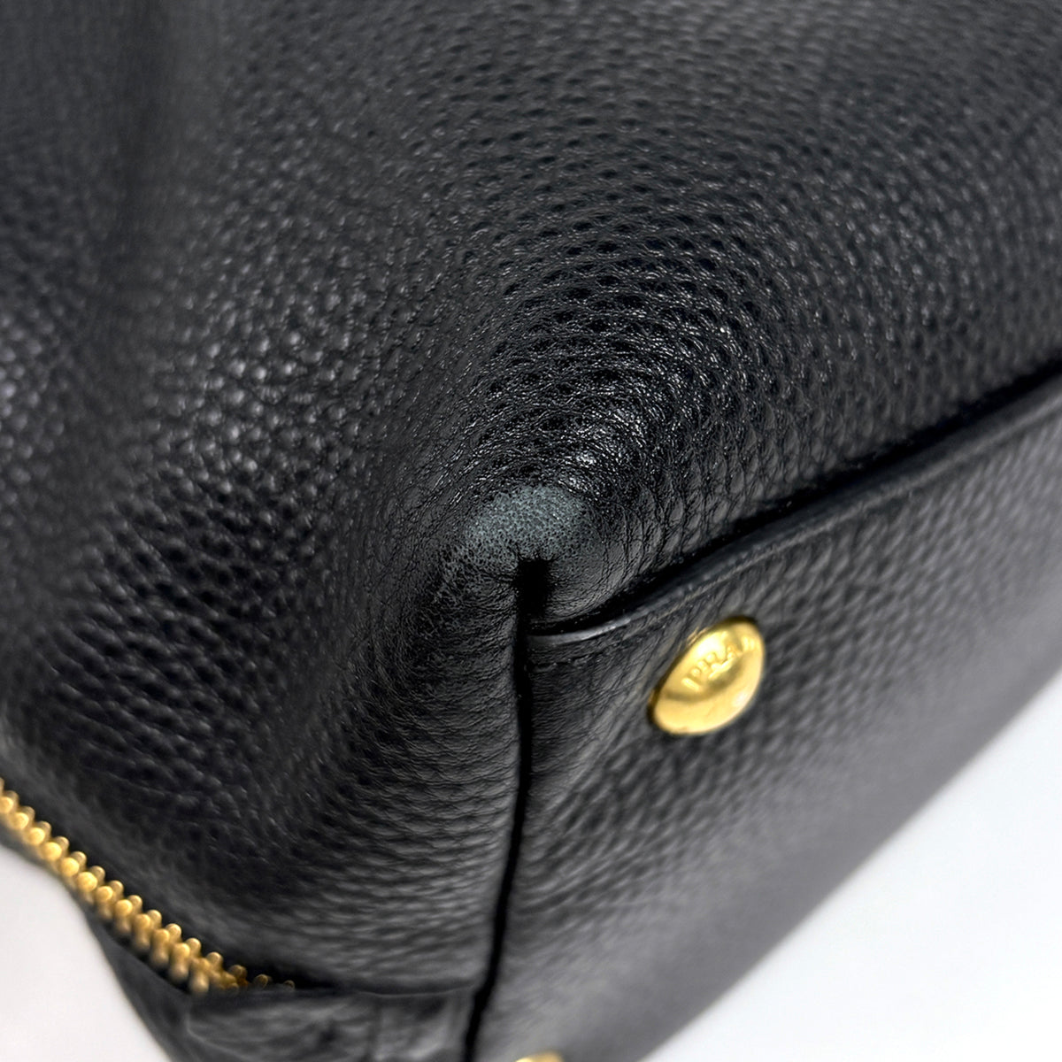 Prada Black Leather Shoulder Bag (Pre-Owned)
