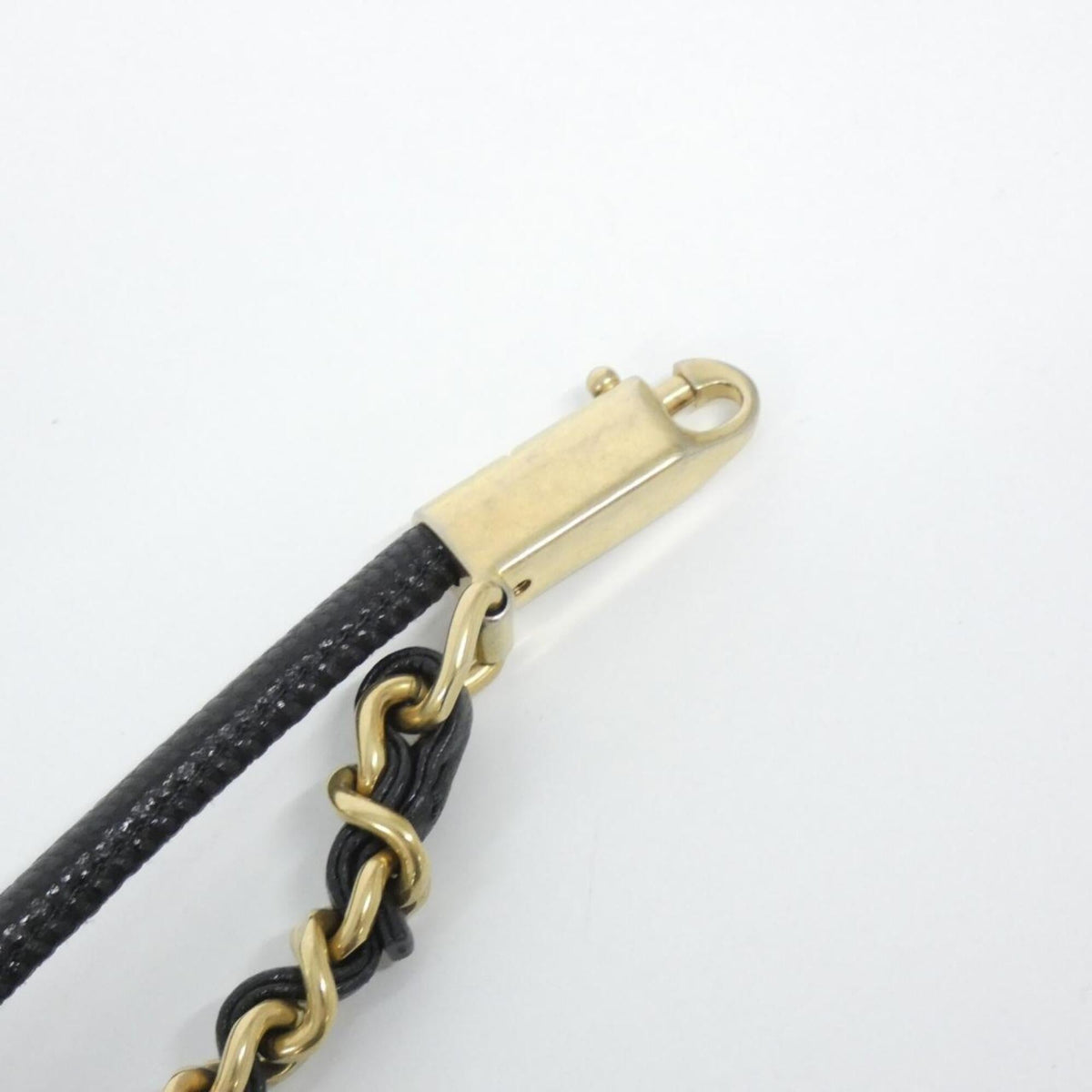 Chanel Black Grained Calfskin Handbag (Pre-Owned)