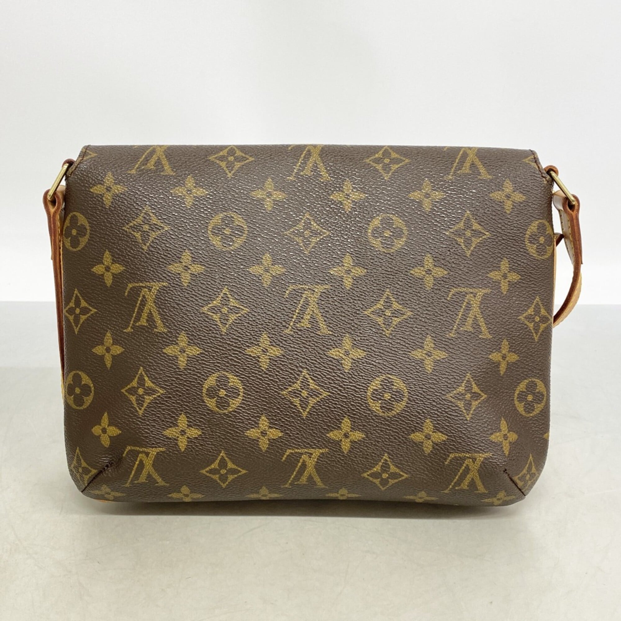 Louis Vuitton Brown Shoulder Bag (Pre-Owned)