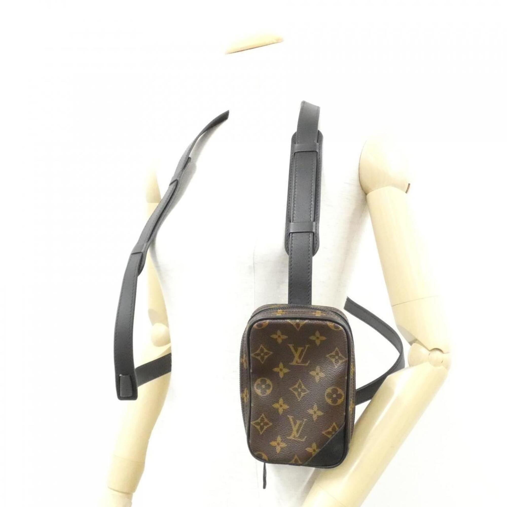 Louis Vuitton Marron Coated Canvas Shoulder Bag (Pre-Owned)
