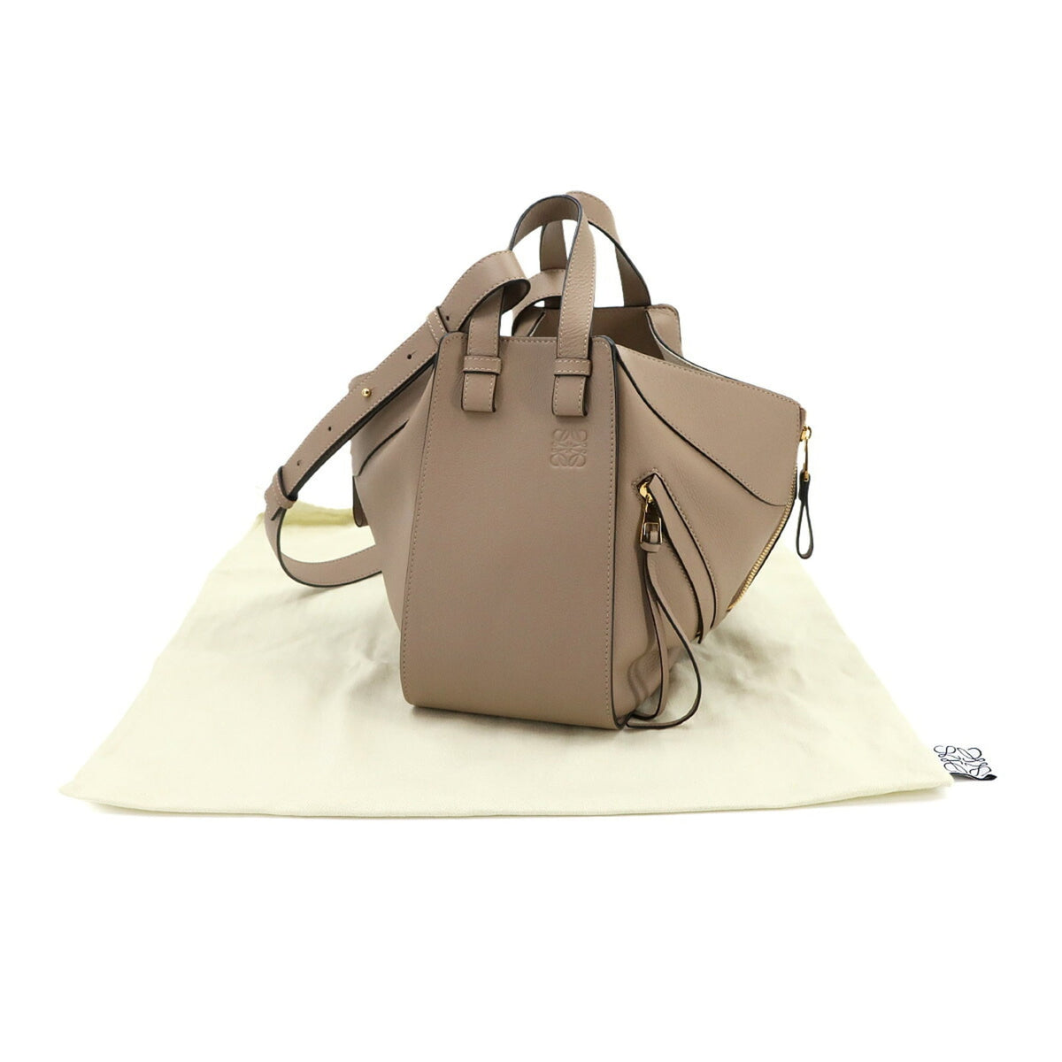 Loewe Sand Leather Handbag (Pre-Owned)