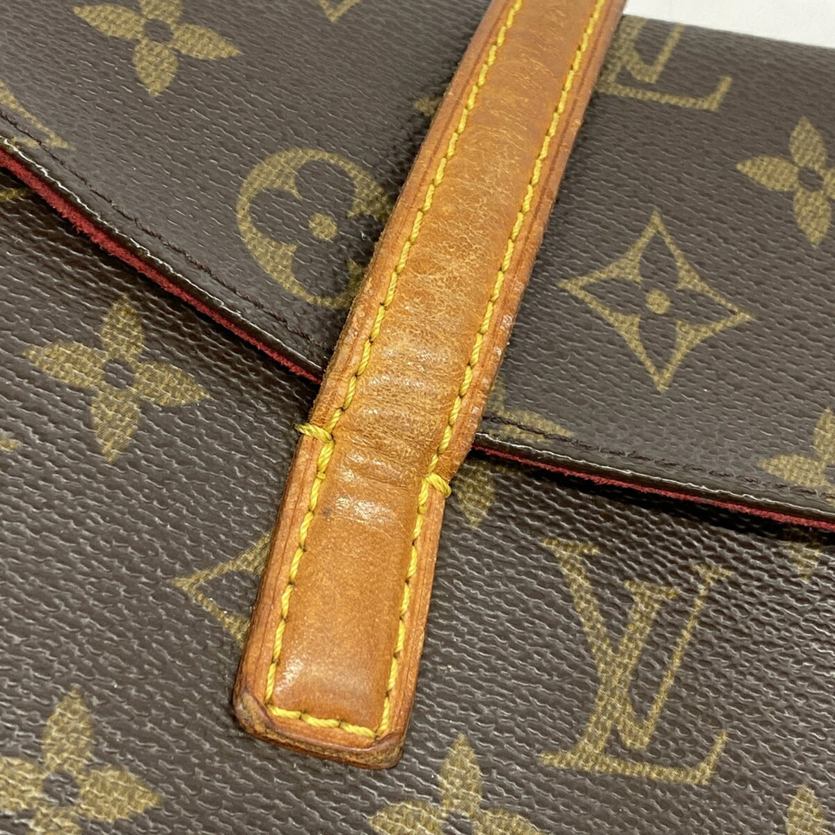 Louis Vuitton Brown Handbag (Pre-Owned)