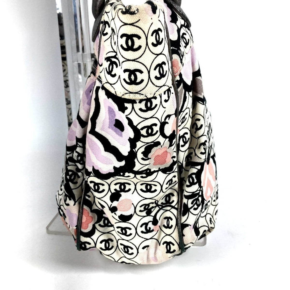 Chanel Multi-Color Leather Shoulder Bag Tote Bag (Pre-Owned)