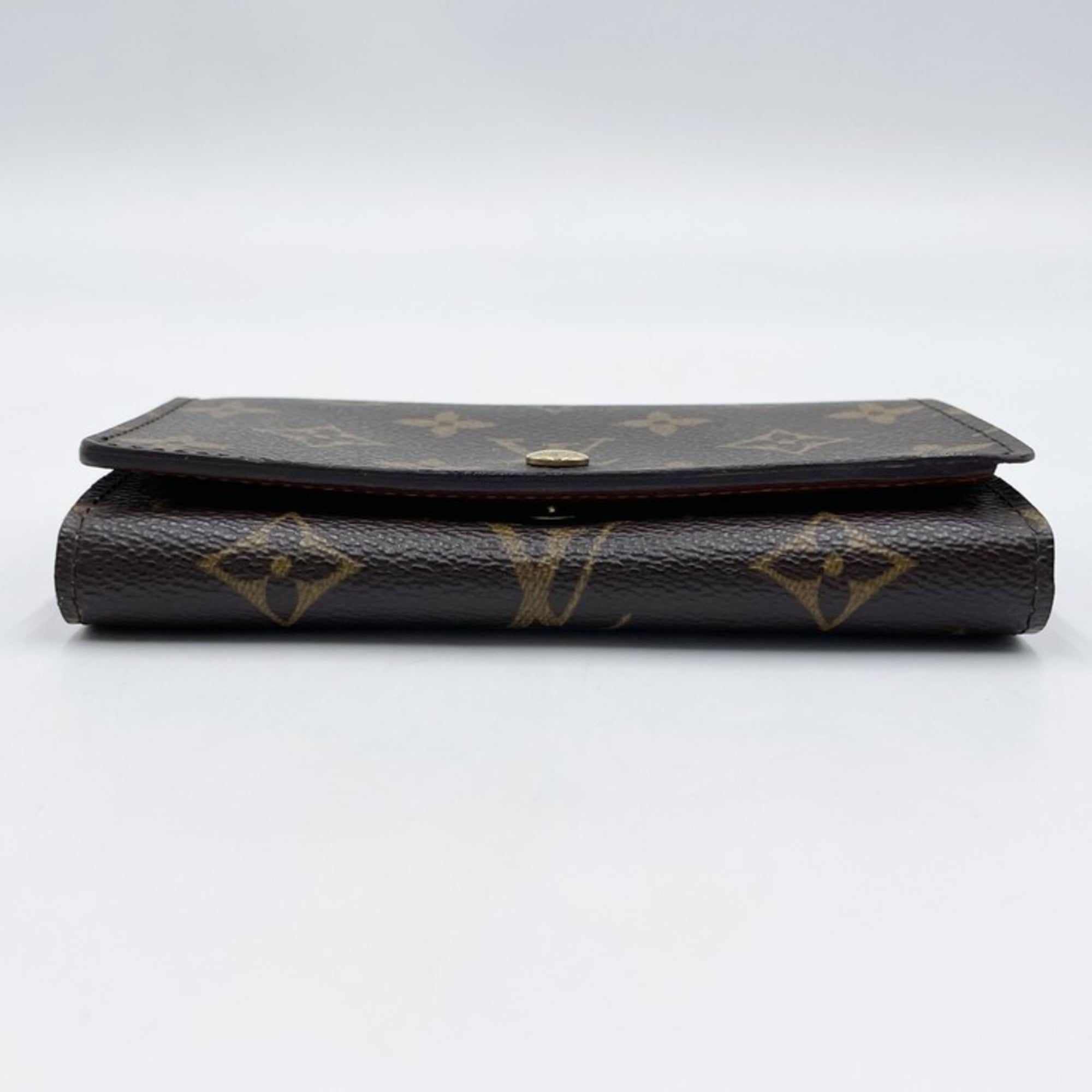 Louis Vuitton Monogram Brown Monogram Wallet (Bi-Fold) (Pre-Owned)