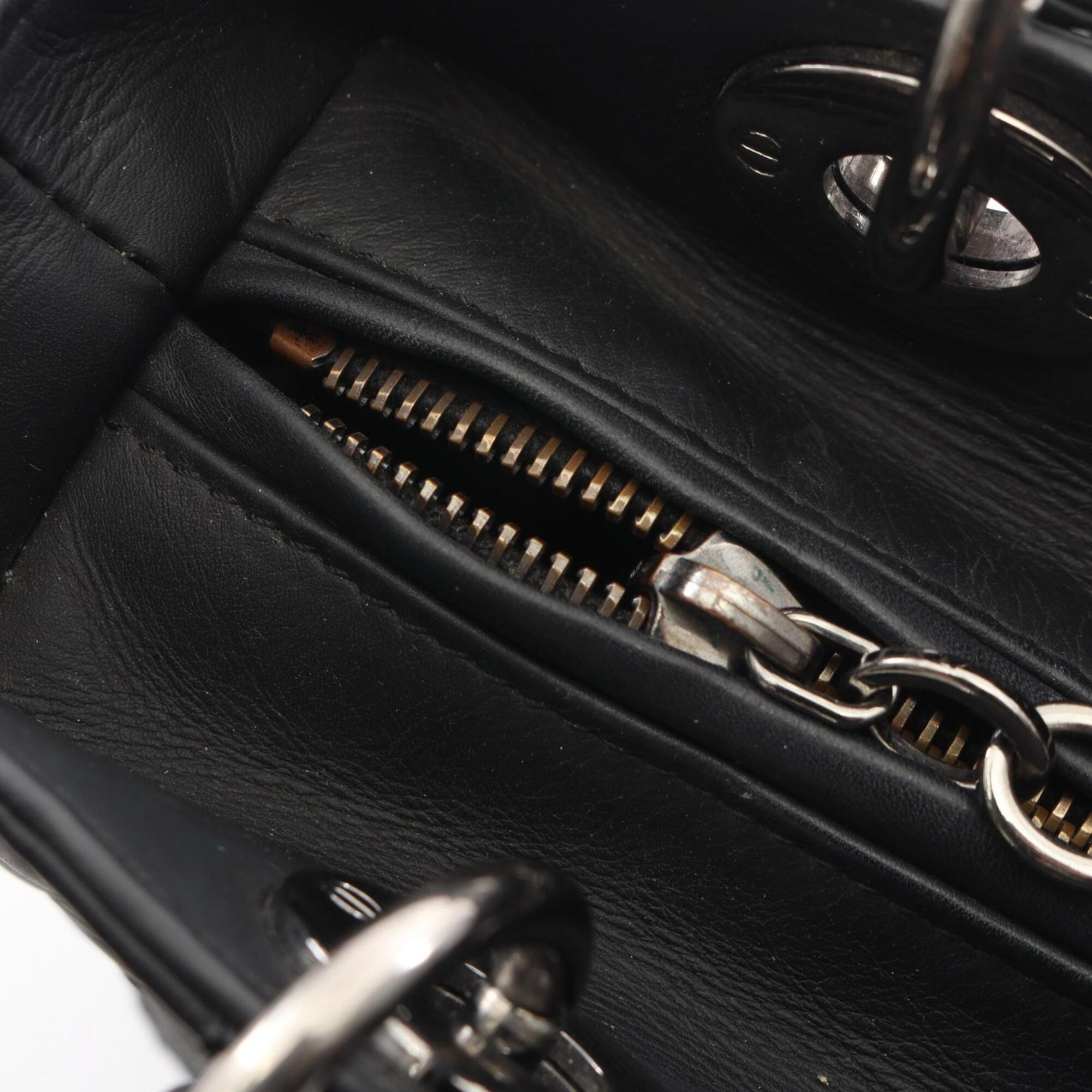 Christian Dior Black Leather Handbag (Pre-Owned)