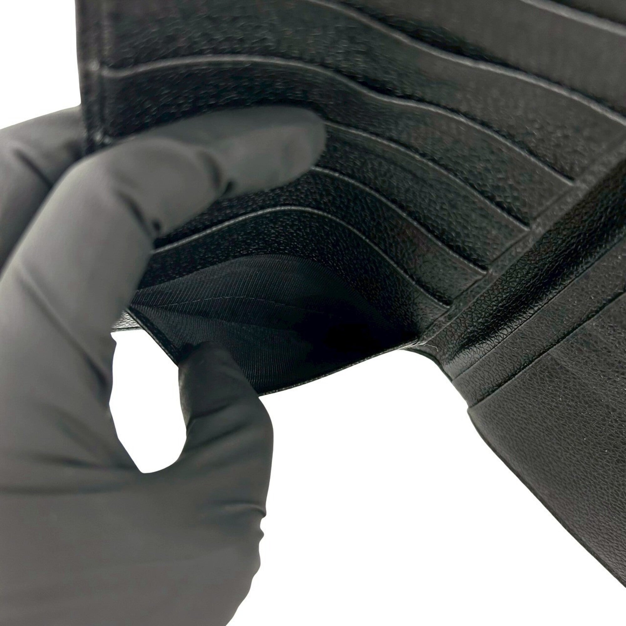 Bvlgari Black Leather Wallet (Bi-Fold) (Pre-Owned)