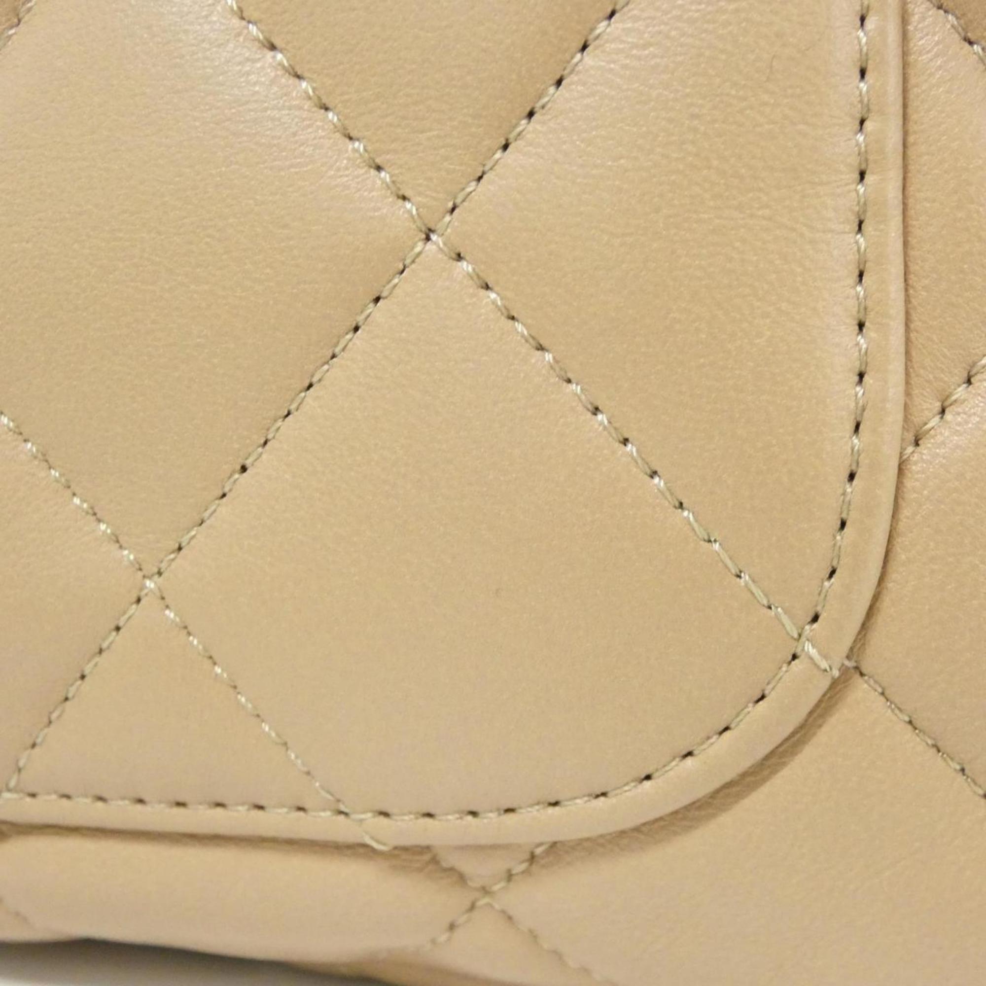 Chanel Beige Leather Shoulder Bag (Pre-Owned)