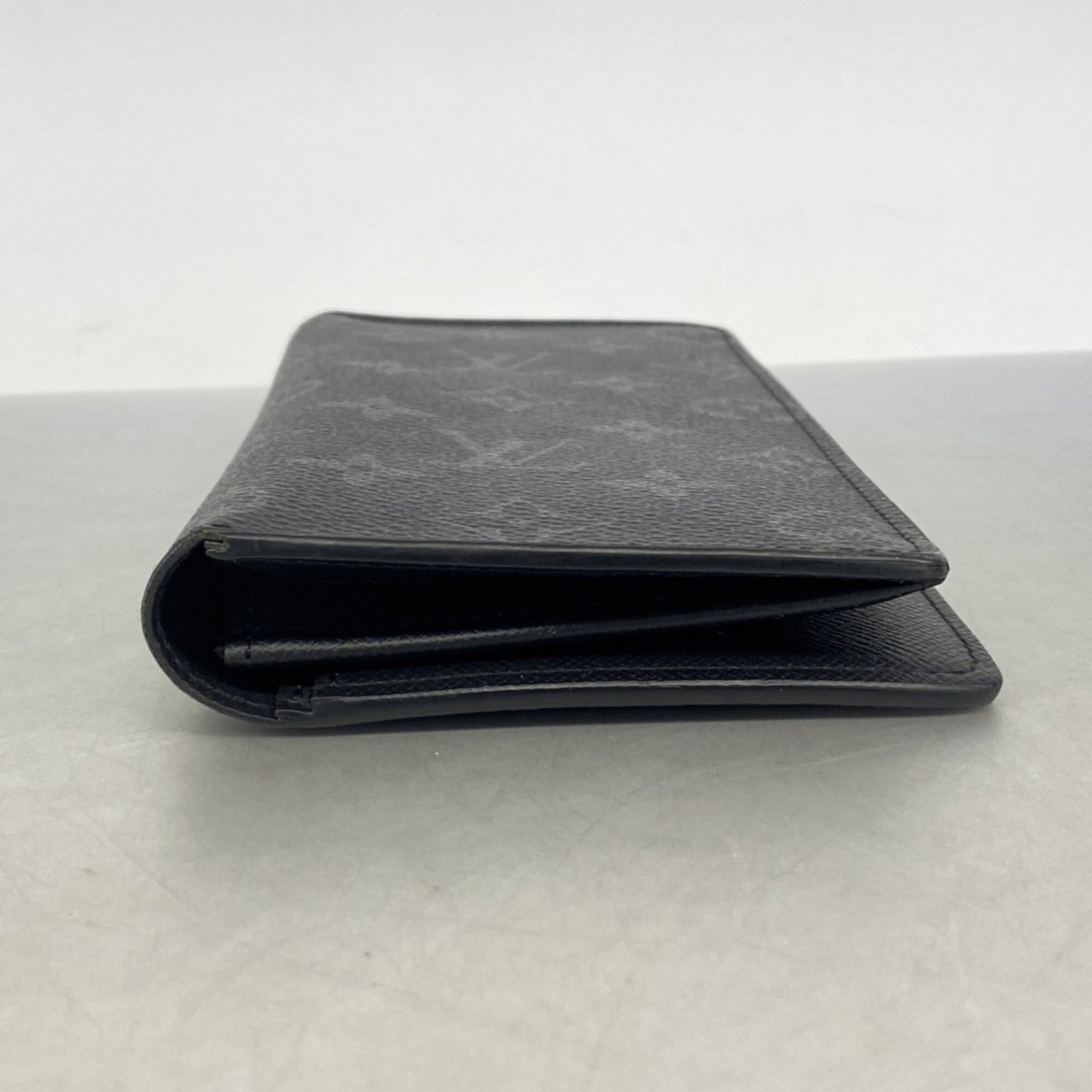 Louis Vuitton Black Long Wallet (Bi-Fold) (Pre-Owned)