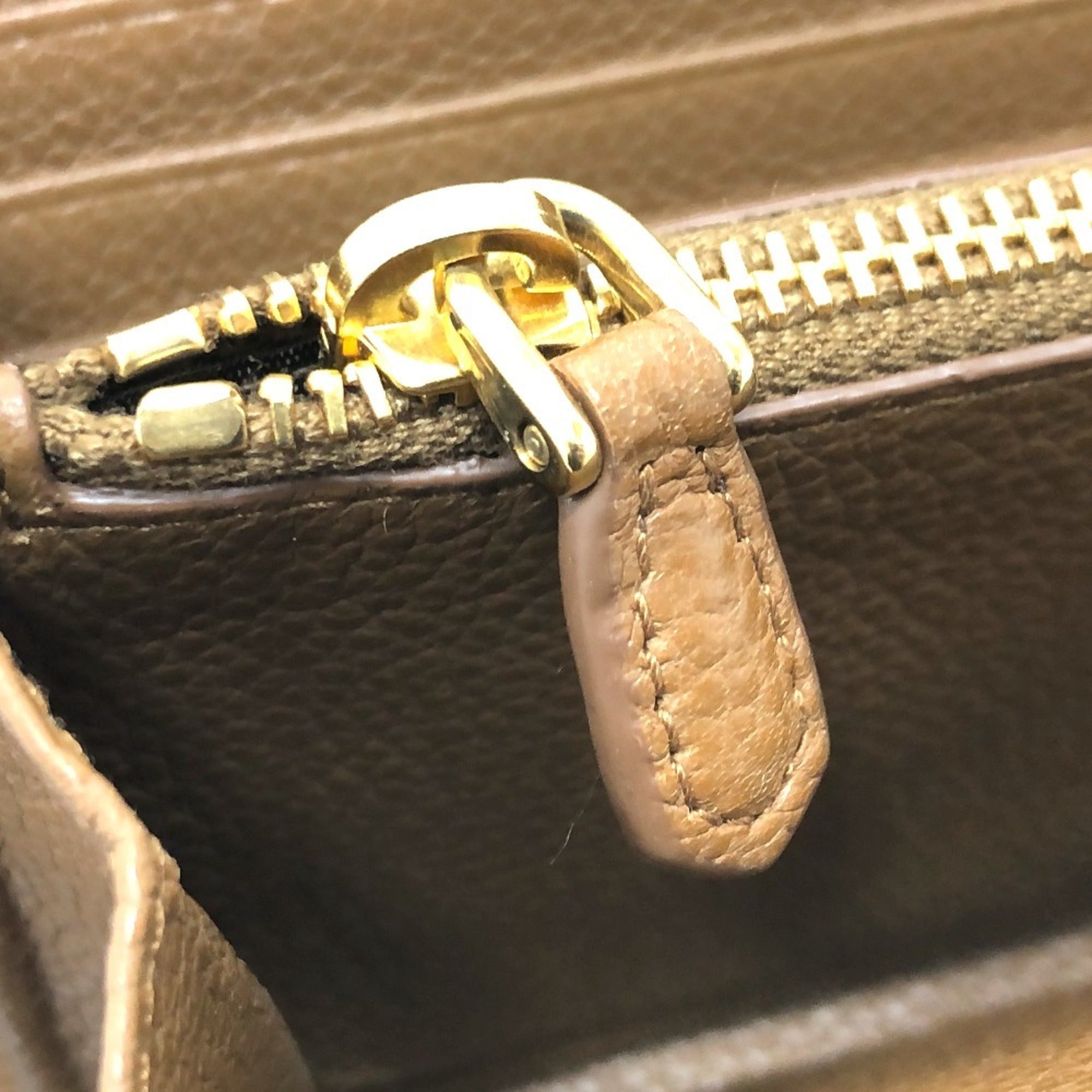 Prada Brown Leather Long Wallet (Bi-Fold) (Pre-Owned)