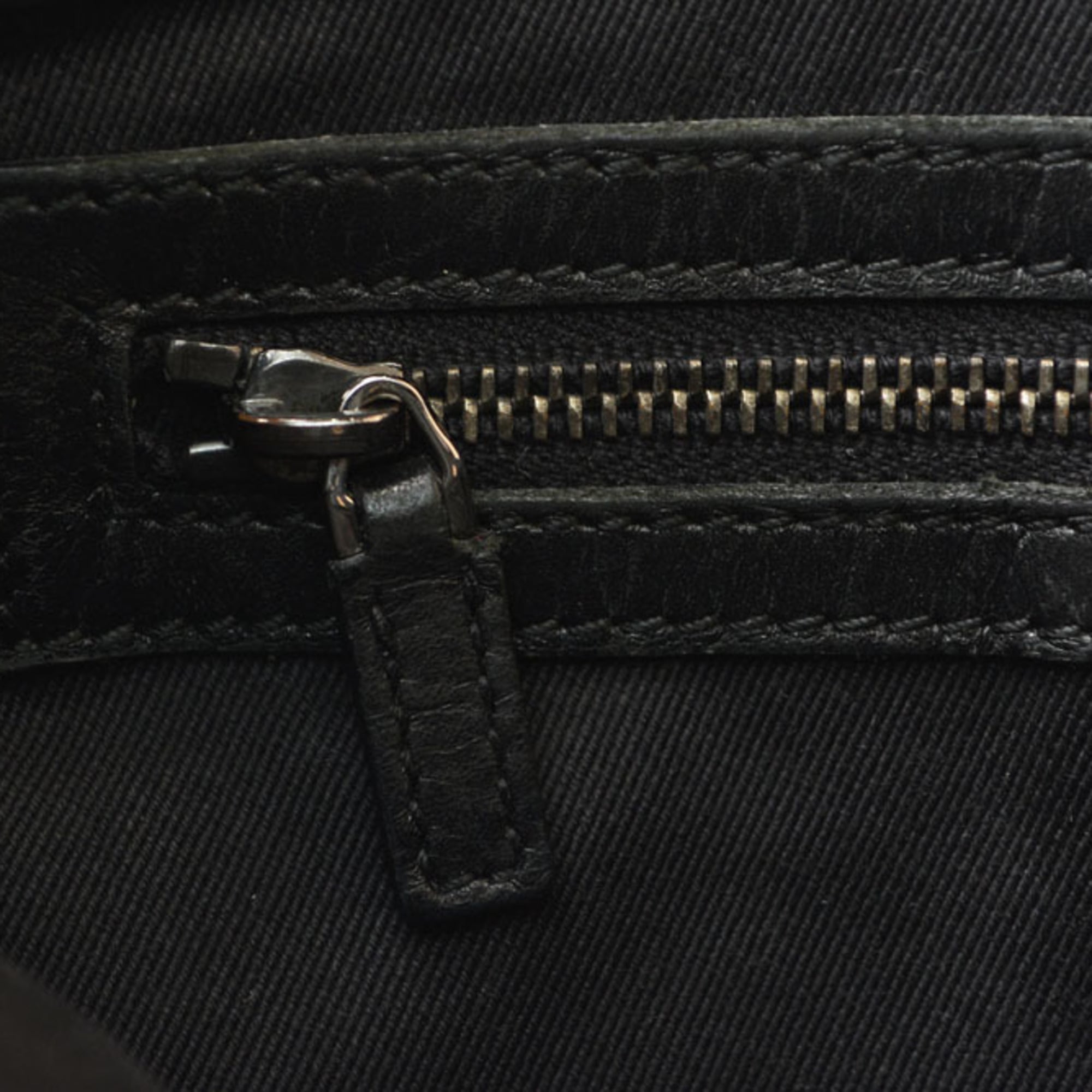 Gucci Black Gg Canvas Shoulder Bag (Pre-Owned)