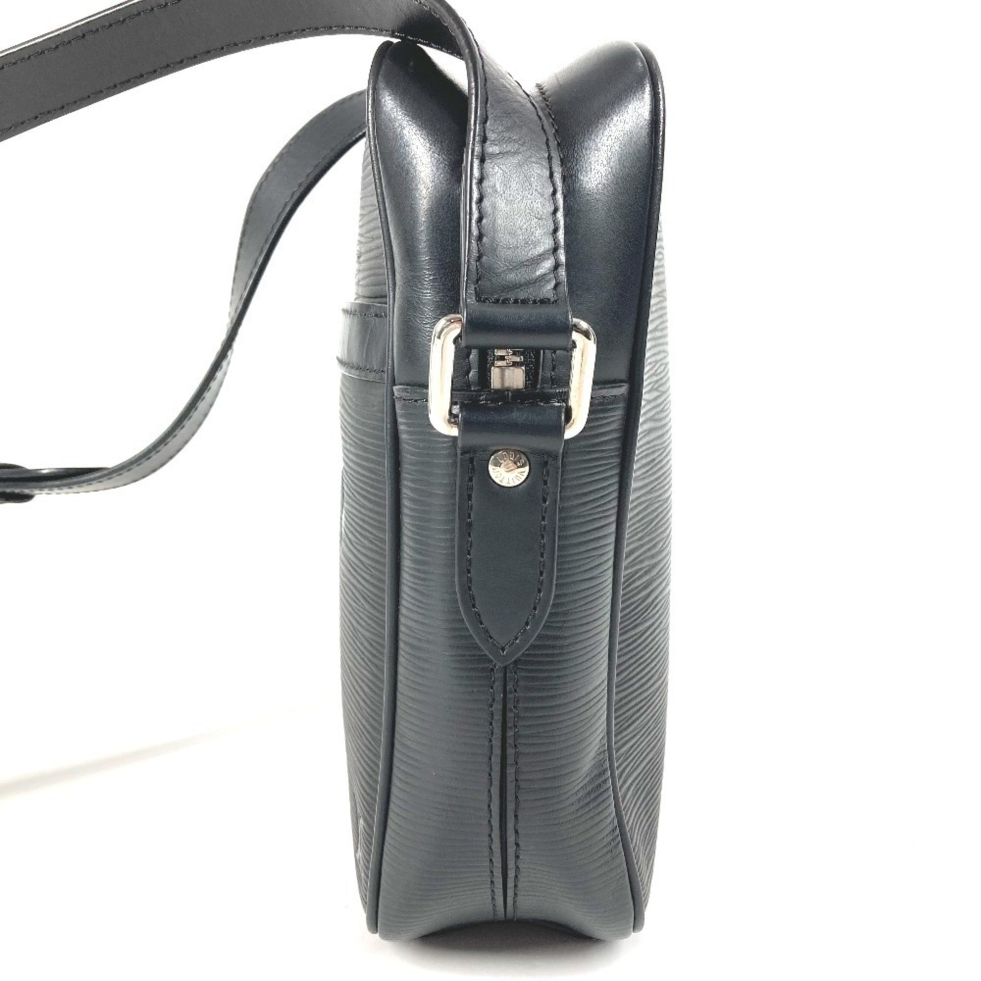 Louis Vuitton Epi Black Noir Epi Leather Shoulder Bag (Pre-Owned)