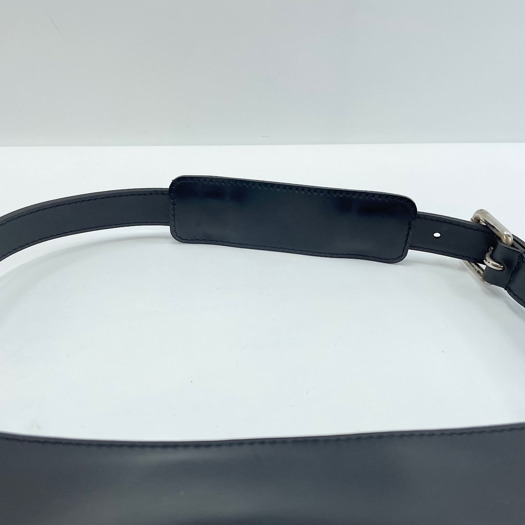 Louis Vuitton Black Shoulder Bag (Pre-Owned)