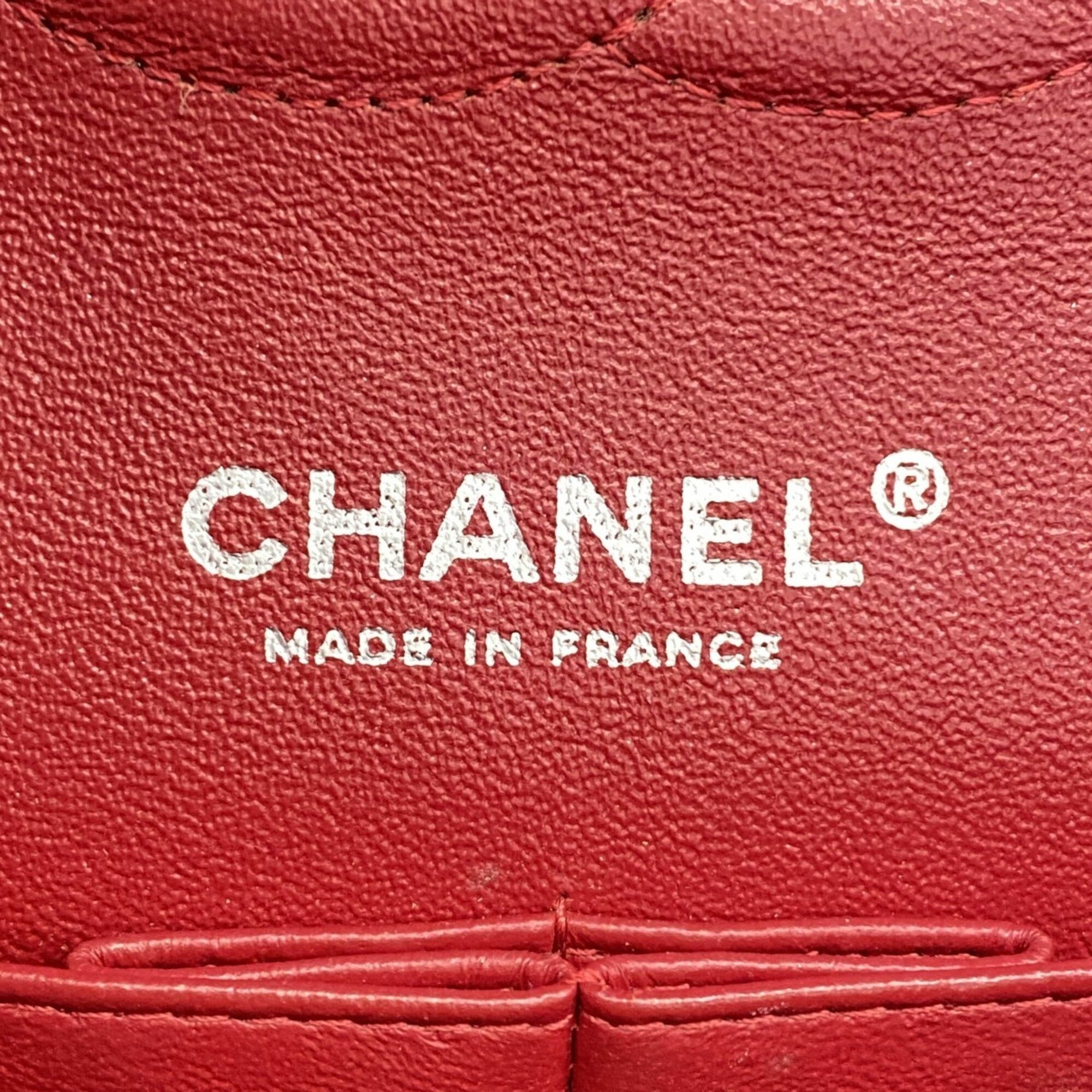 Chanel Red Color Leather Shoulder Bag (Pre-Owned)