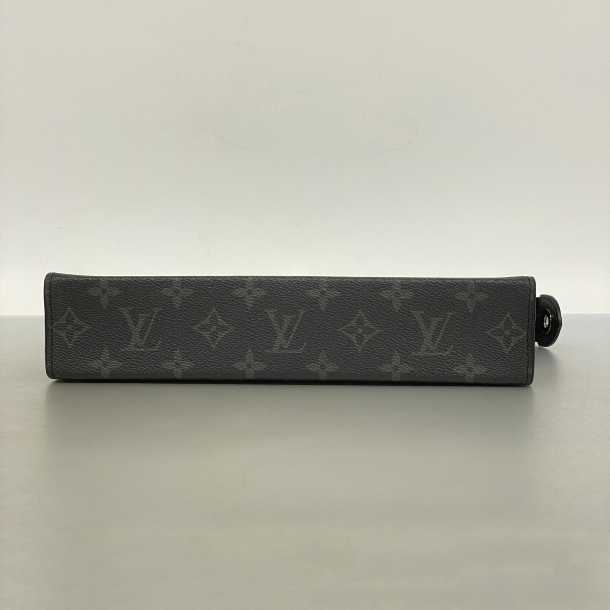 Louis Vuitton Black Clutch Bag (Pre-Owned)
