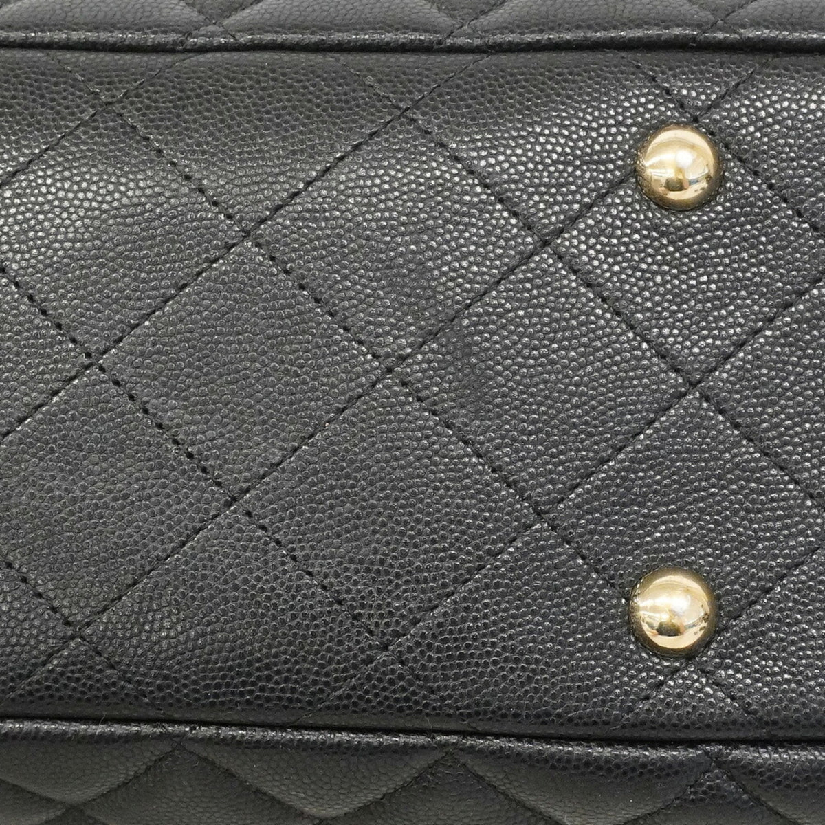 Chanel Black Grained Calfskin Tote Bag (Pre-Owned)