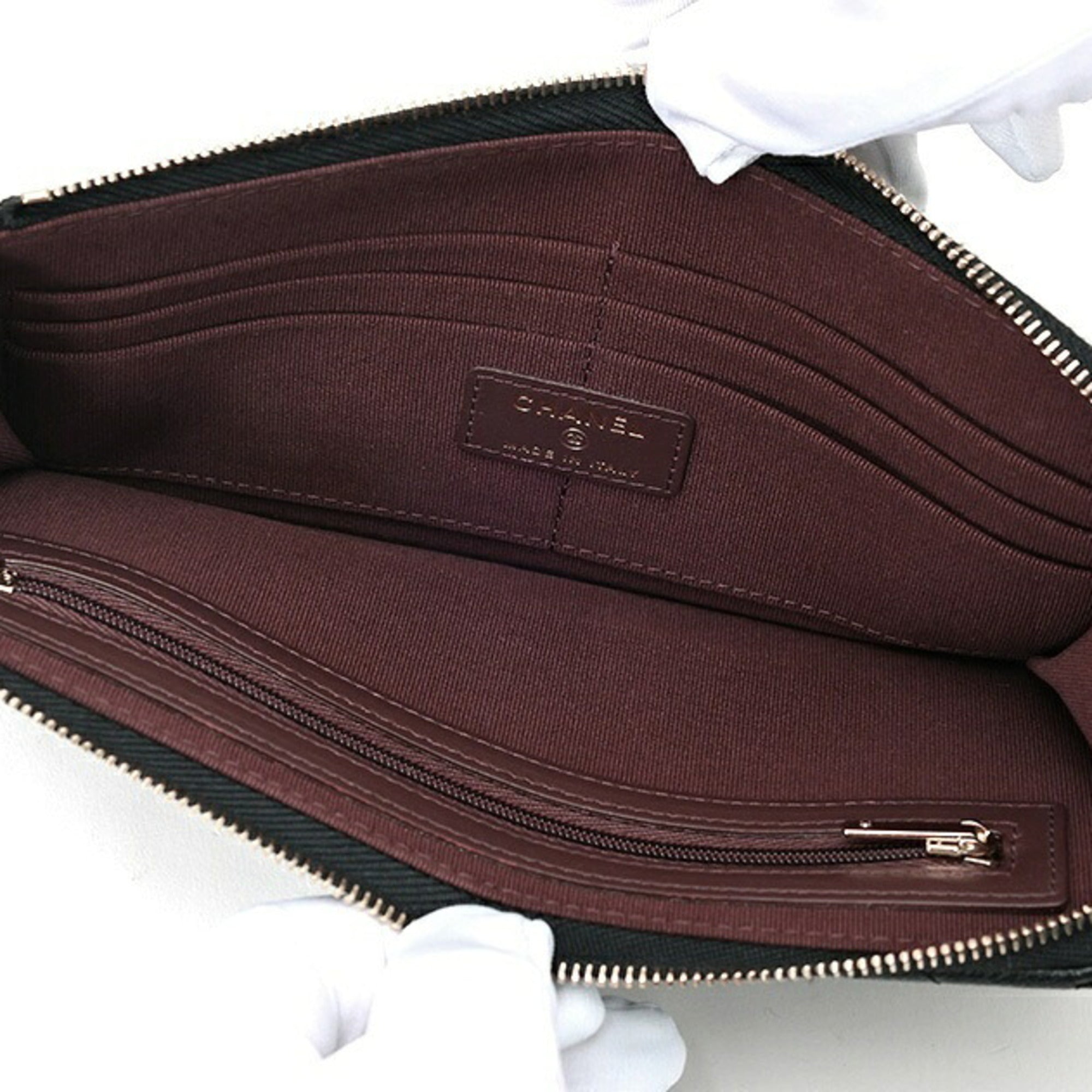 Chanel Black Grained Calfskin Long Wallet (Bi-Fold) (Pre-Owned)