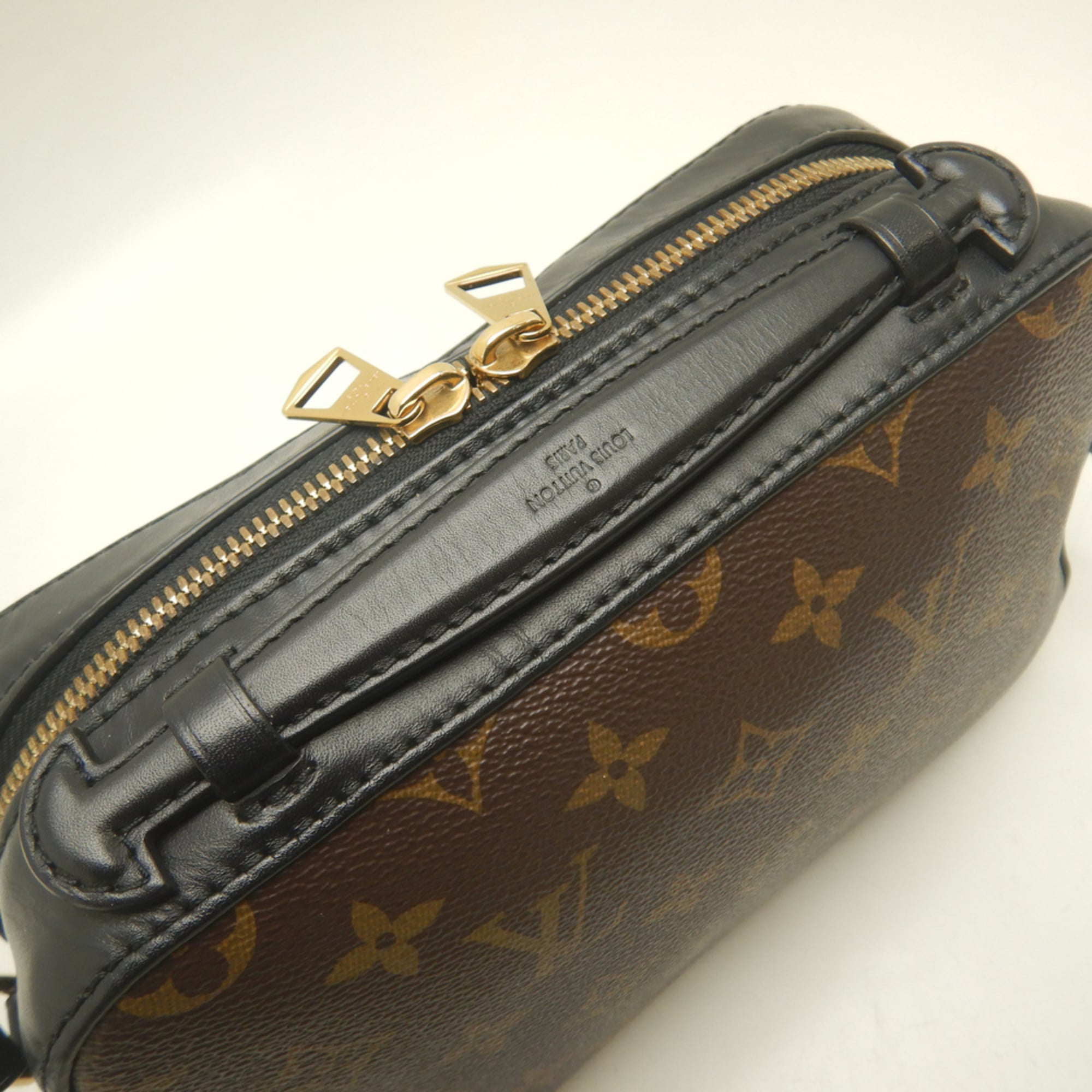 Louis Vuitton Monogram Brown Monogram Shoulder Bag (Pre-Owned)
