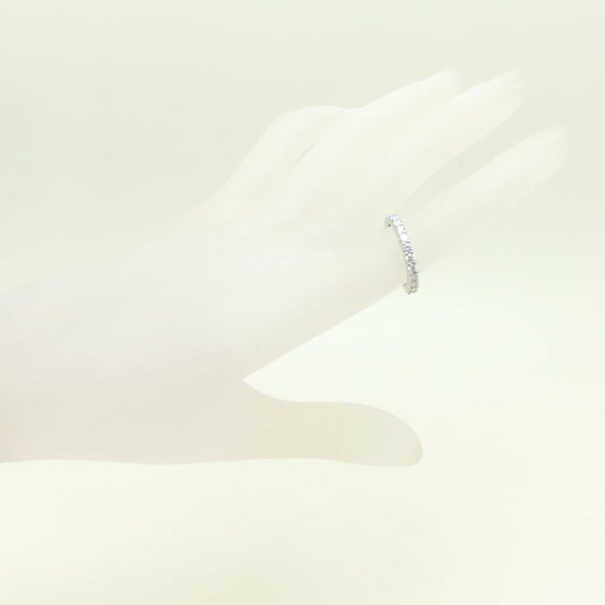 Harry Winston Platinum 950 Band Ring (Pre-Owned)