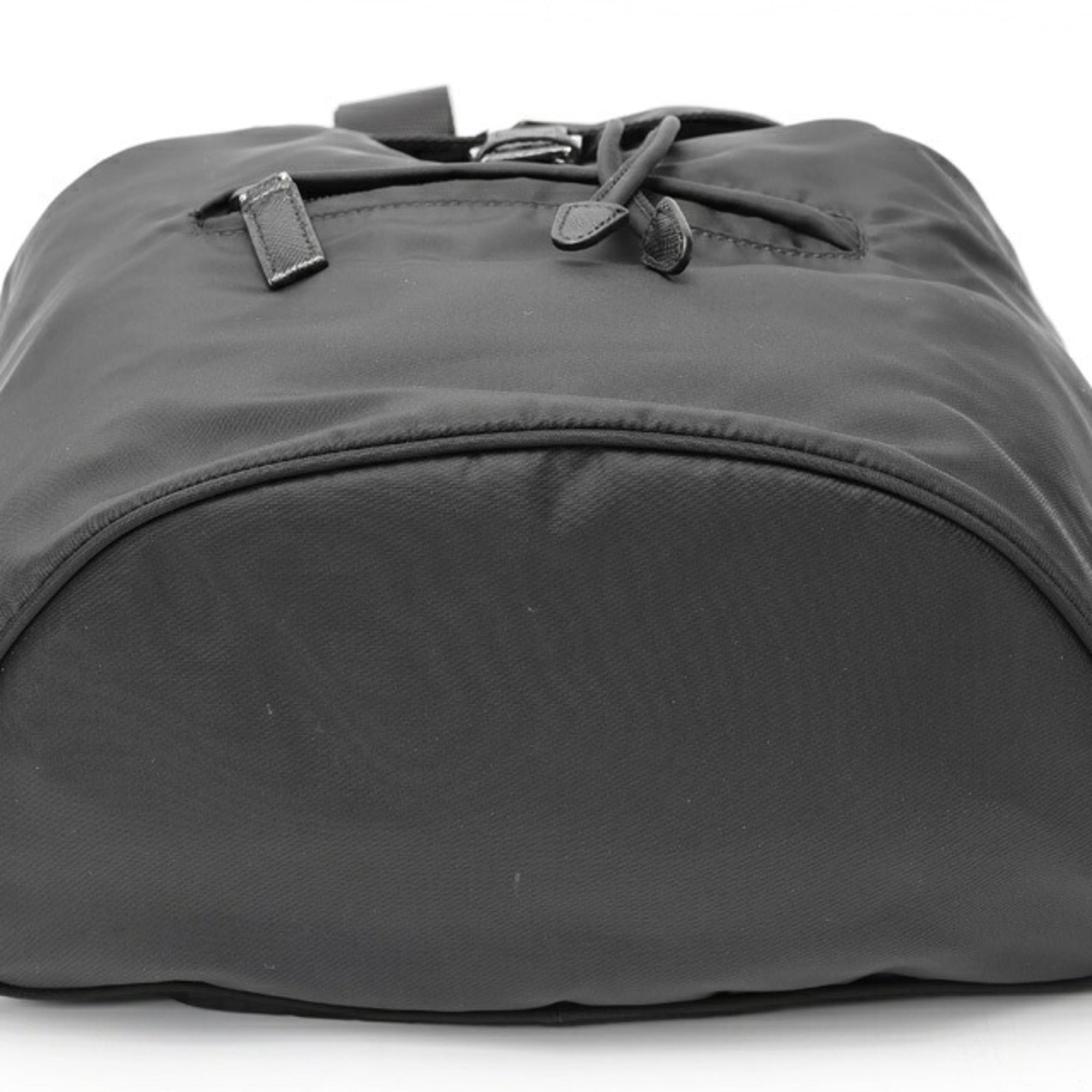 Prada Black Nylon Backpack (Pre-Owned)