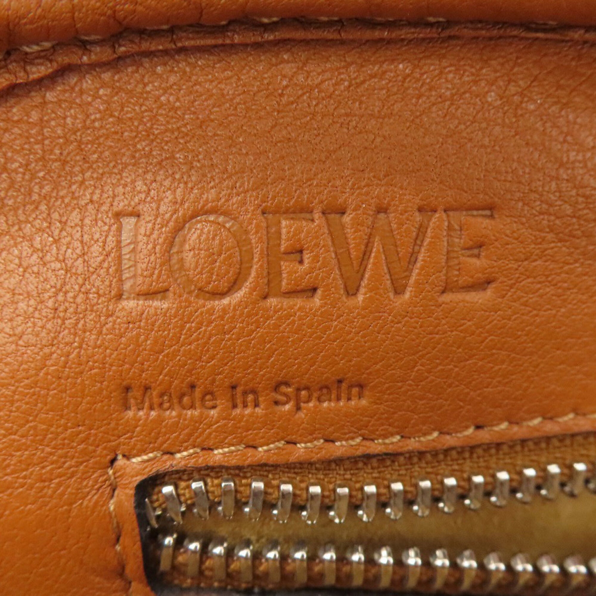 Loewe Amazona Brown Leather Handbag (Pre-Owned)