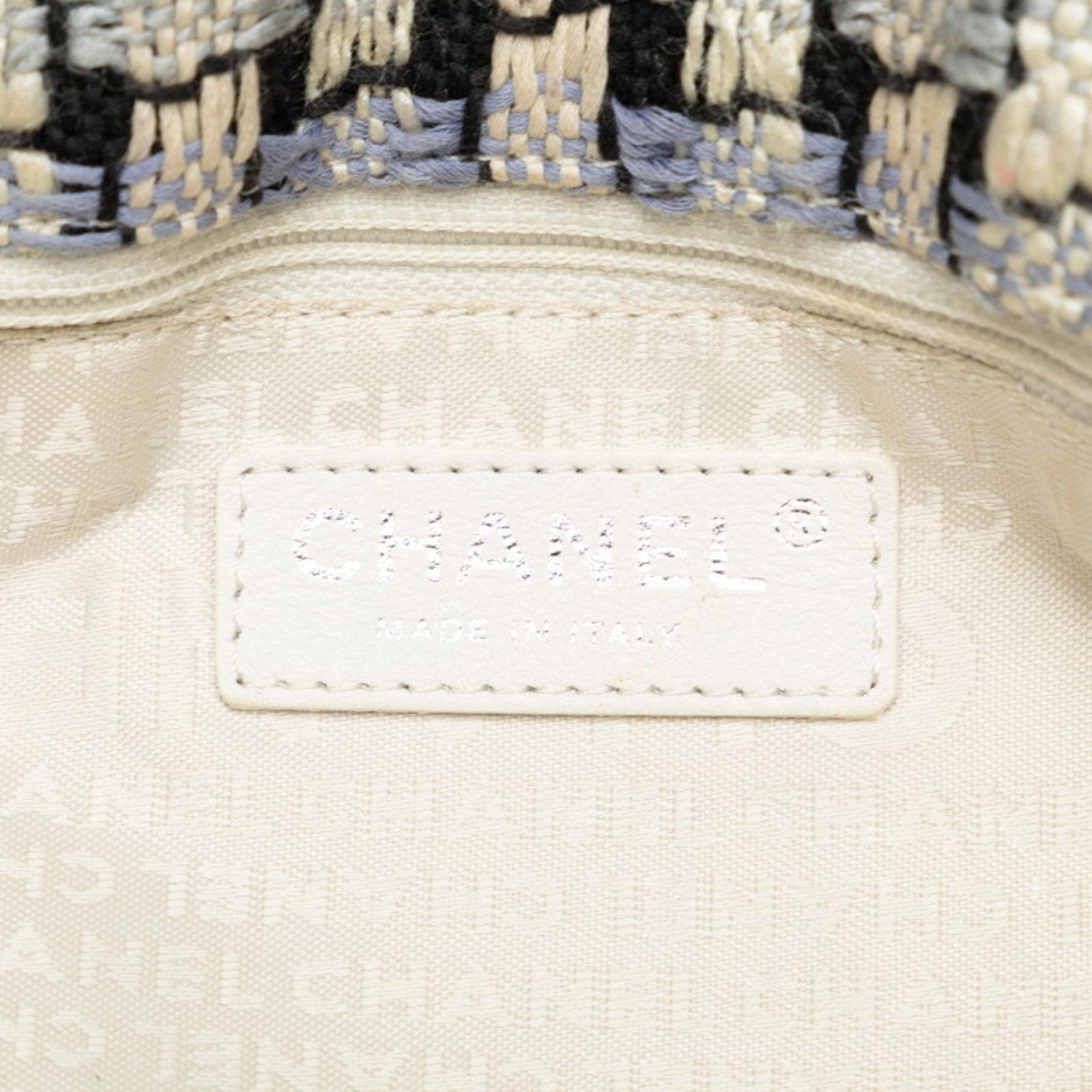 Chanel Blue White Tweed Wool Shoulder Bag (Pre-Owned)