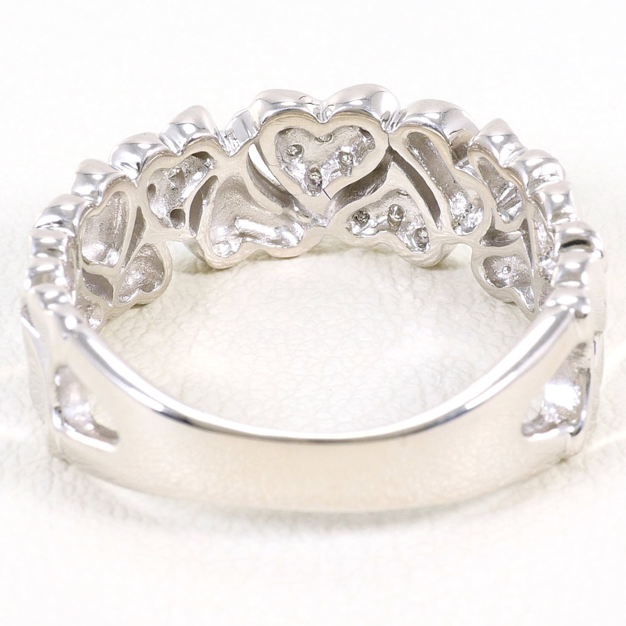 Unbranded White Gold White Gold (18K) Band Ring (Pre-Owned)