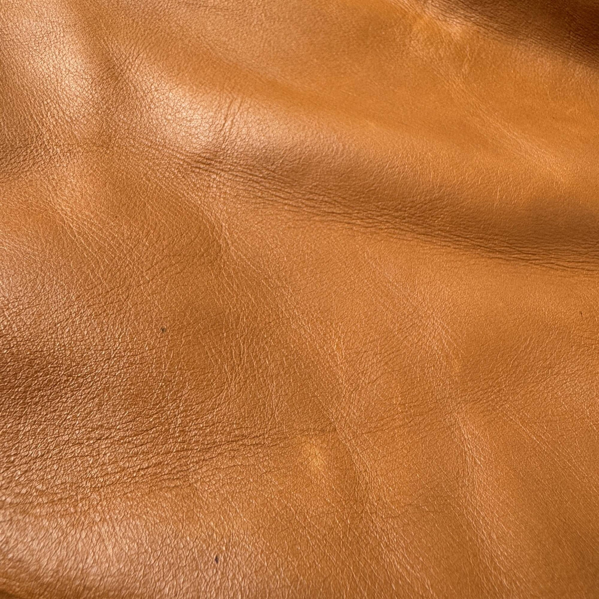 Gucci Camel Leather Shoulder Bag (Pre-Owned)