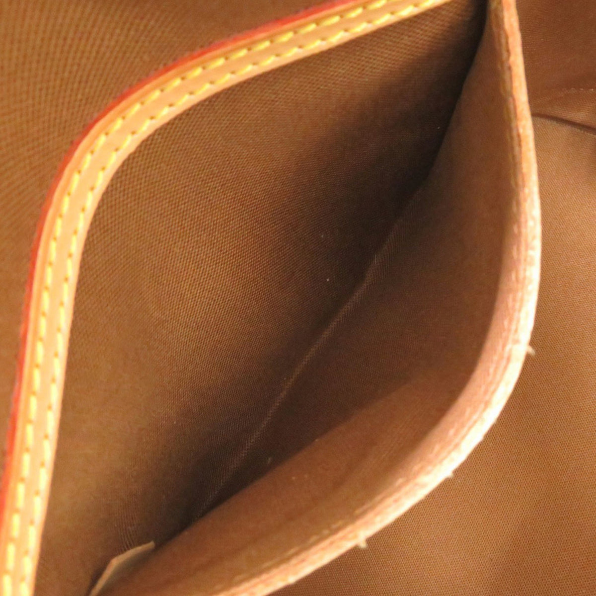 Louis Vuitton Brown Monogram Monogram Handbag (Pre-Owned)