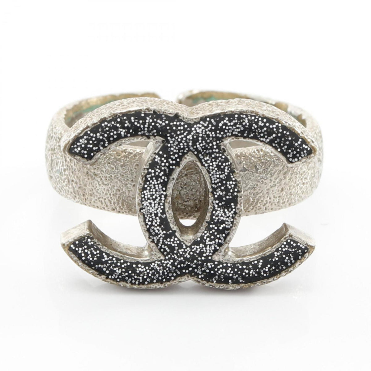 Chanel Silver Stainless Steel Band Ring (Pre-Owned)
