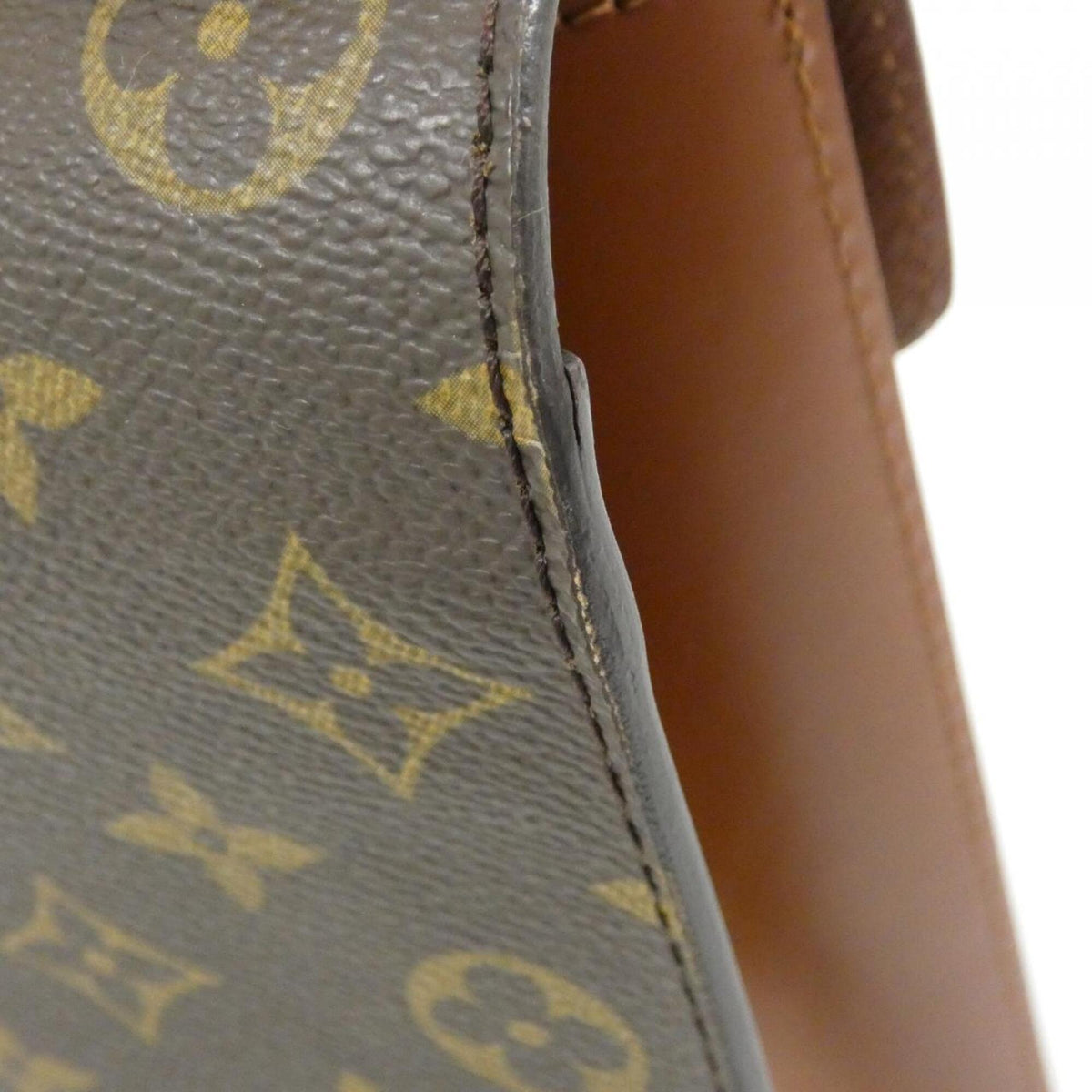 Louis Vuitton Marron Coated Canvas Handbag (Pre-Owned)
