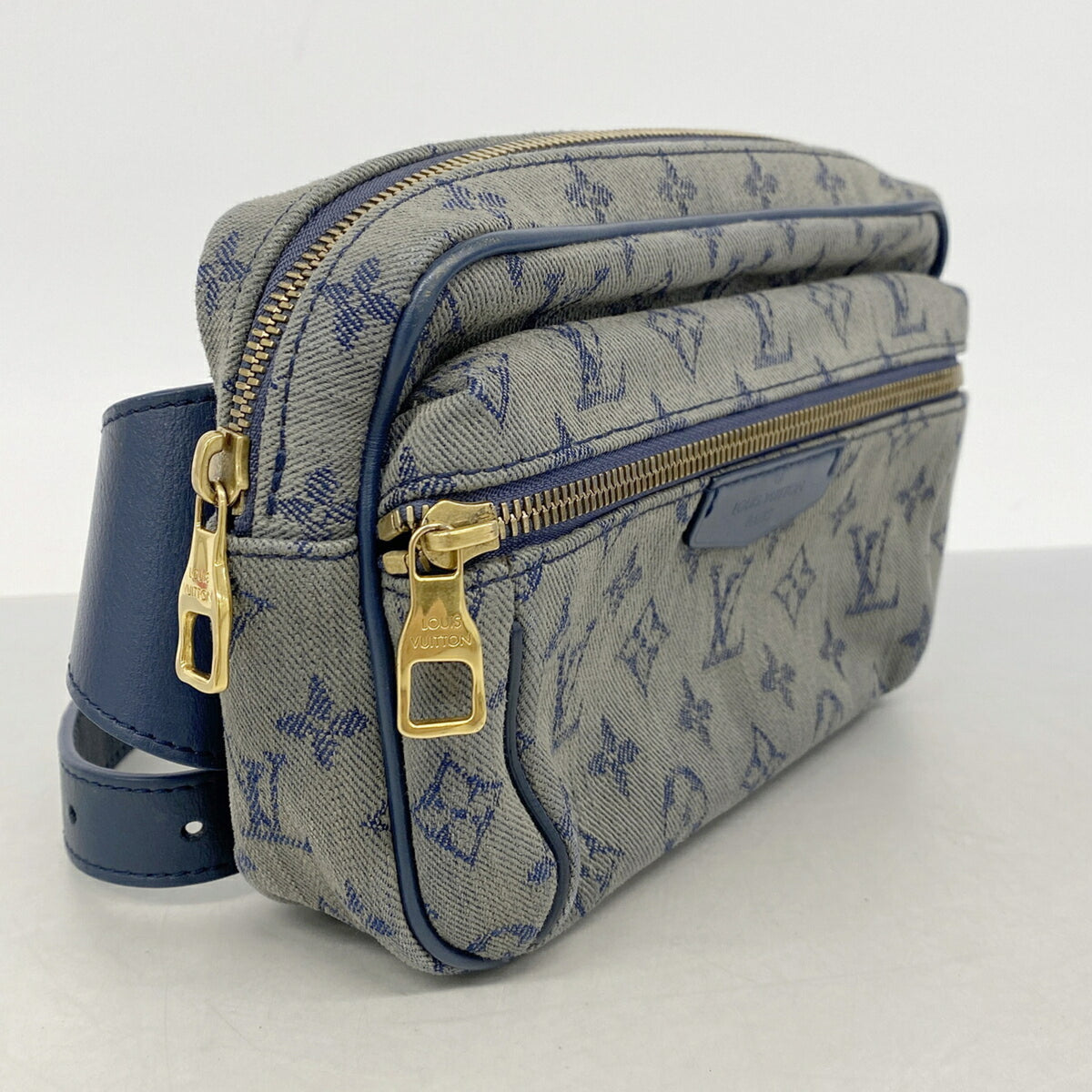 Louis Vuitton Navy Sling Bag (Pre-Owned)