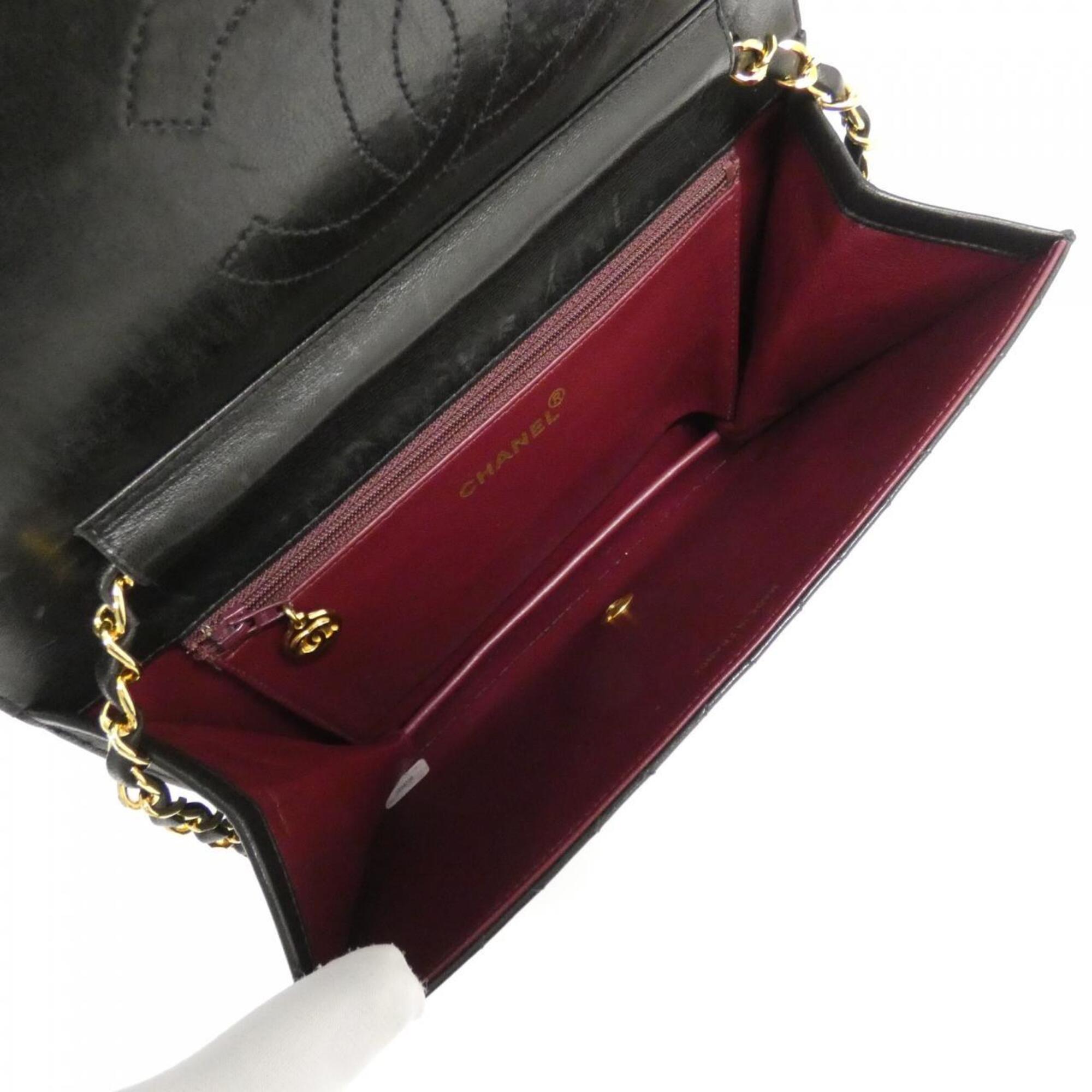 Chanel Black Leather Shoulder Bag (Pre-Owned)
