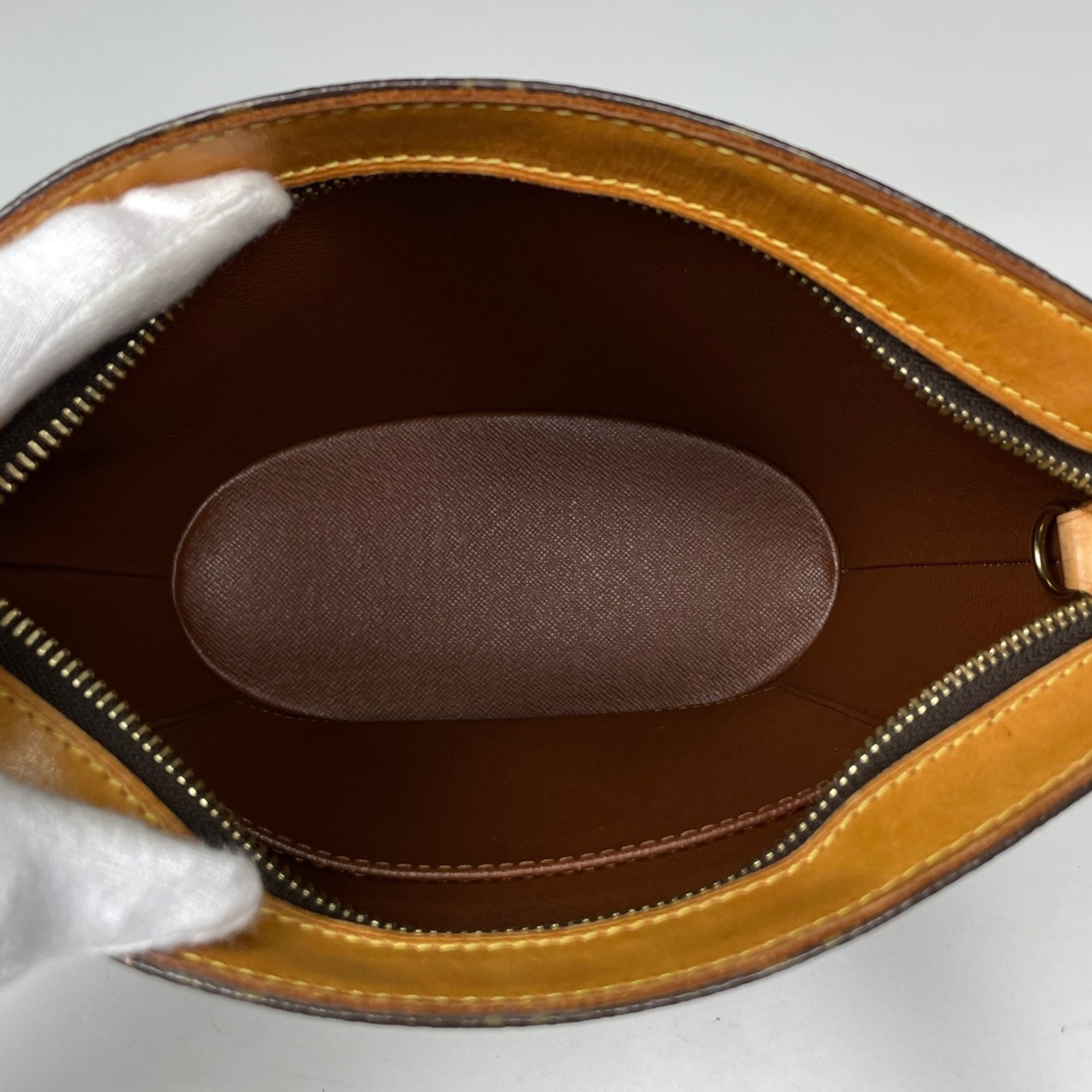 Louis Vuitton Brown Monogram Shoulder Bag (Pre-Owned)
