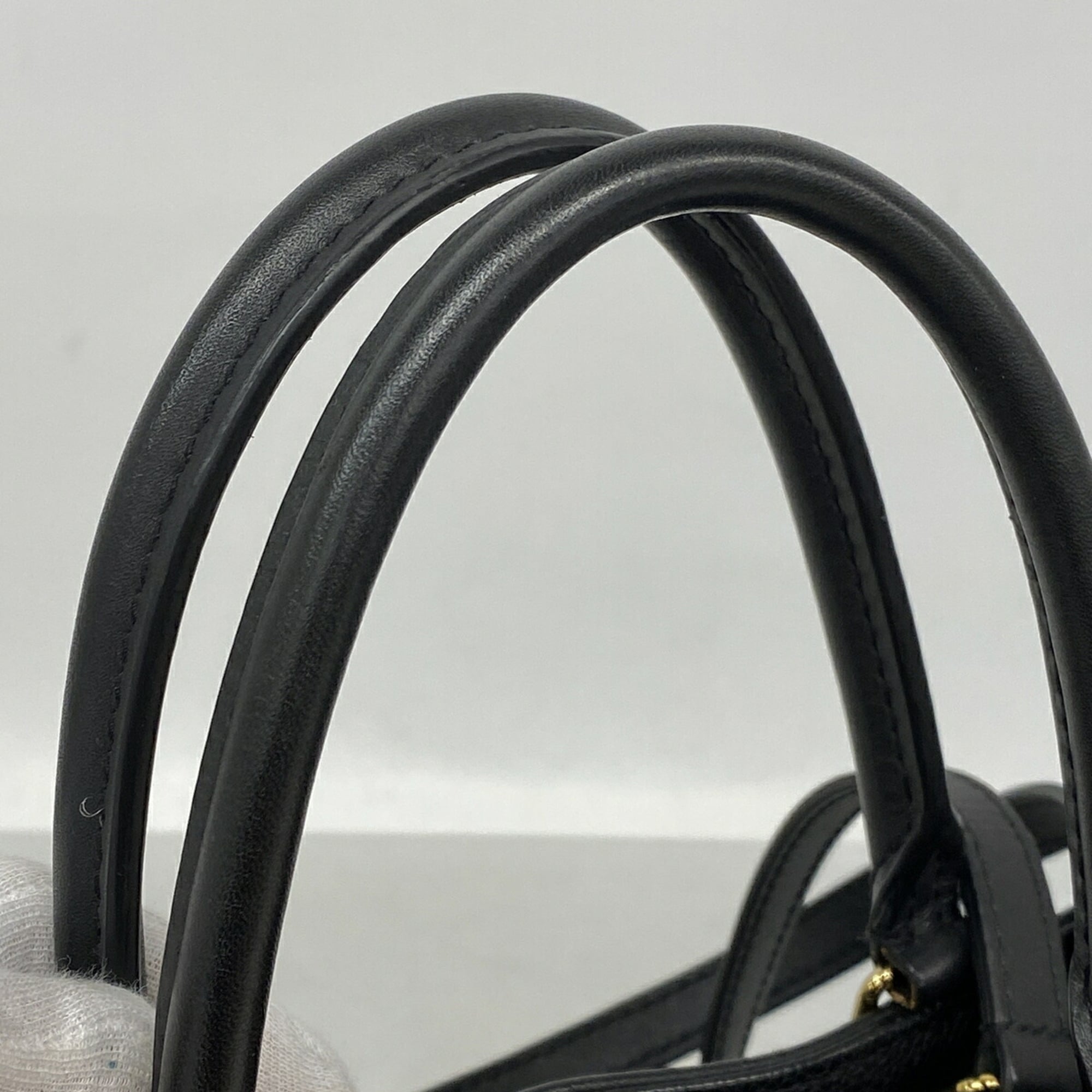 Louis Vuitton Noir Tote Bag (Pre-Owned)