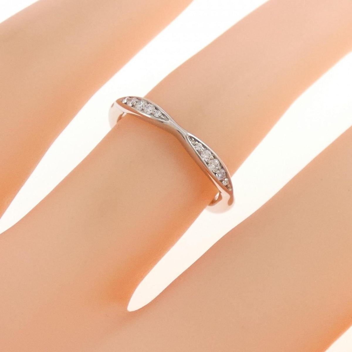 Chanel Platinum Platinum 950 Band Ring (Pre-Owned)