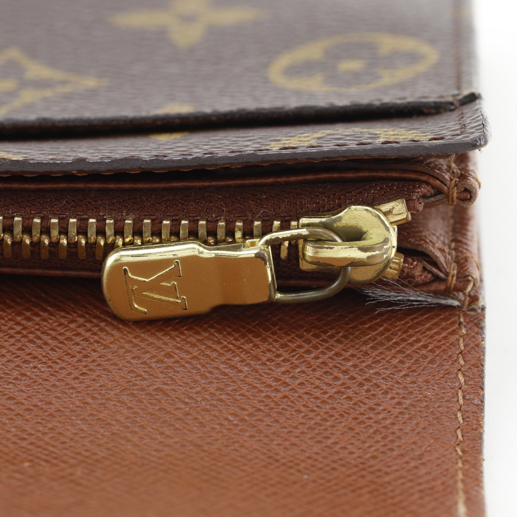 Louis Vuitton Monogram Brown Monogram Long Wallet (Bi-Fold) (Pre-Owned)