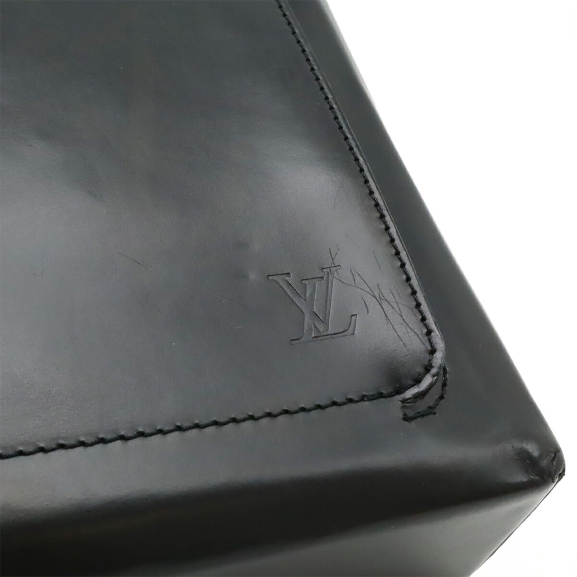 Louis Vuitton Black Leather Shoulder Bag (Pre-Owned)