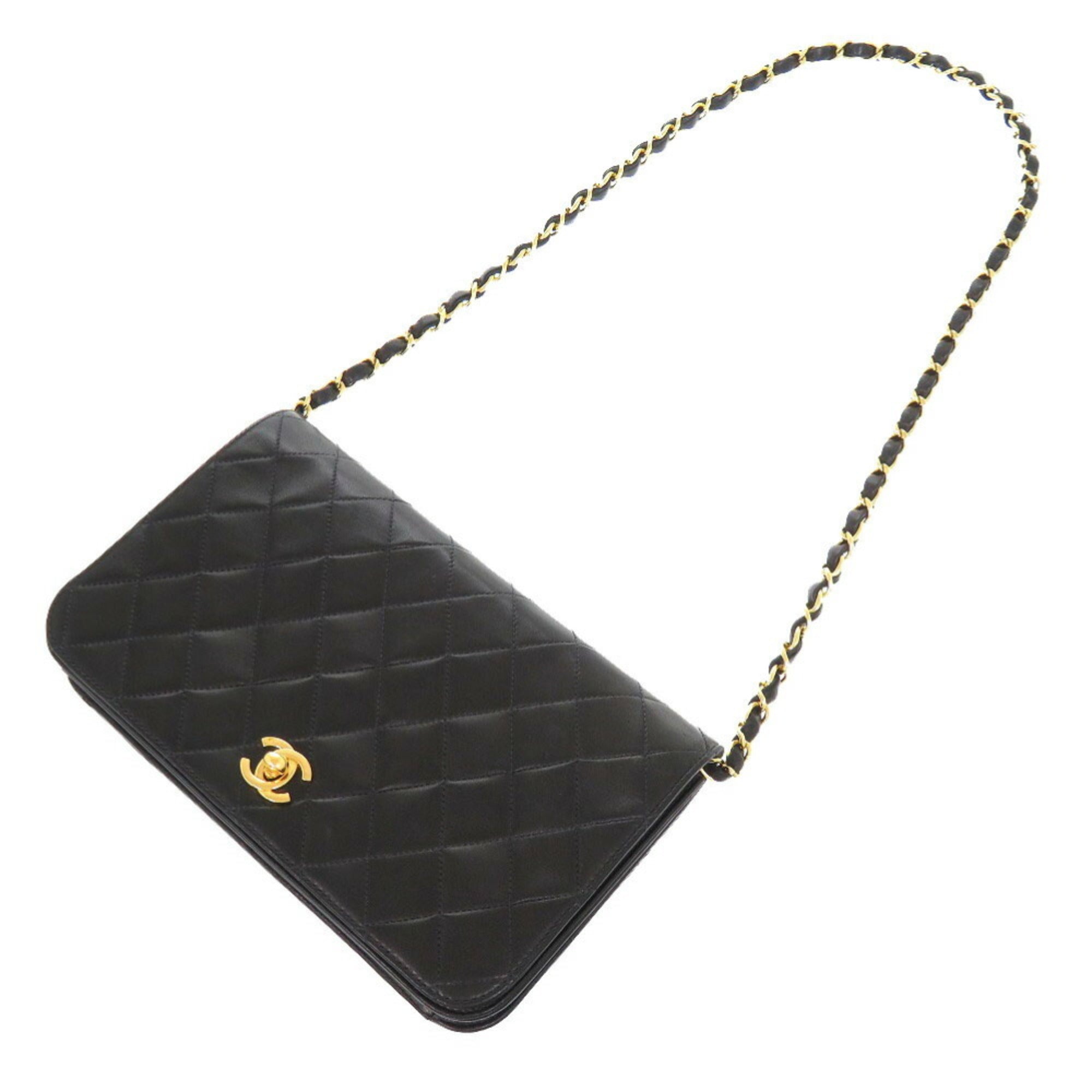 Chanel Matelasse Black Leather Shoulder Bag (Pre-Owned)