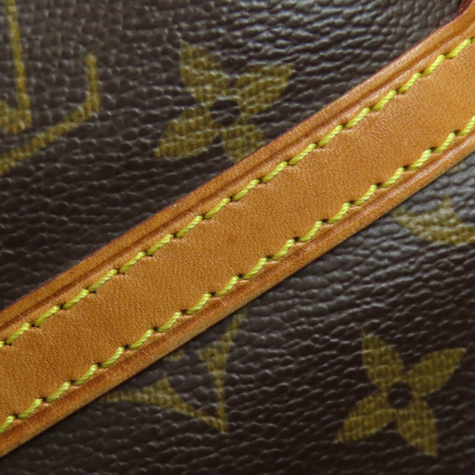 Louis Vuitton Brown Monogram Monogram Canvas Handbag (Pre-Owned)