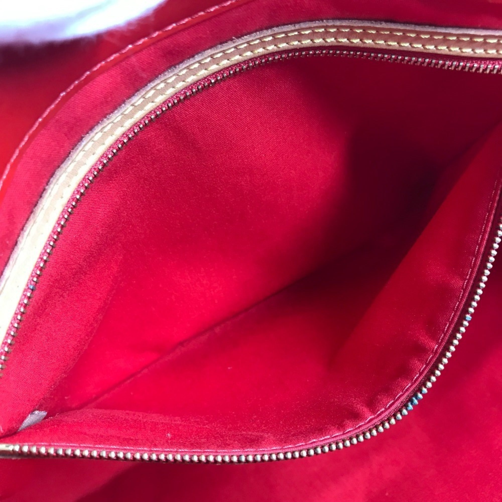 Louis Vuitton Red Color Rouge Monogram Vernis Canvas Boston Bag Shoulder Bag Tote Bag (Pre-Owned)