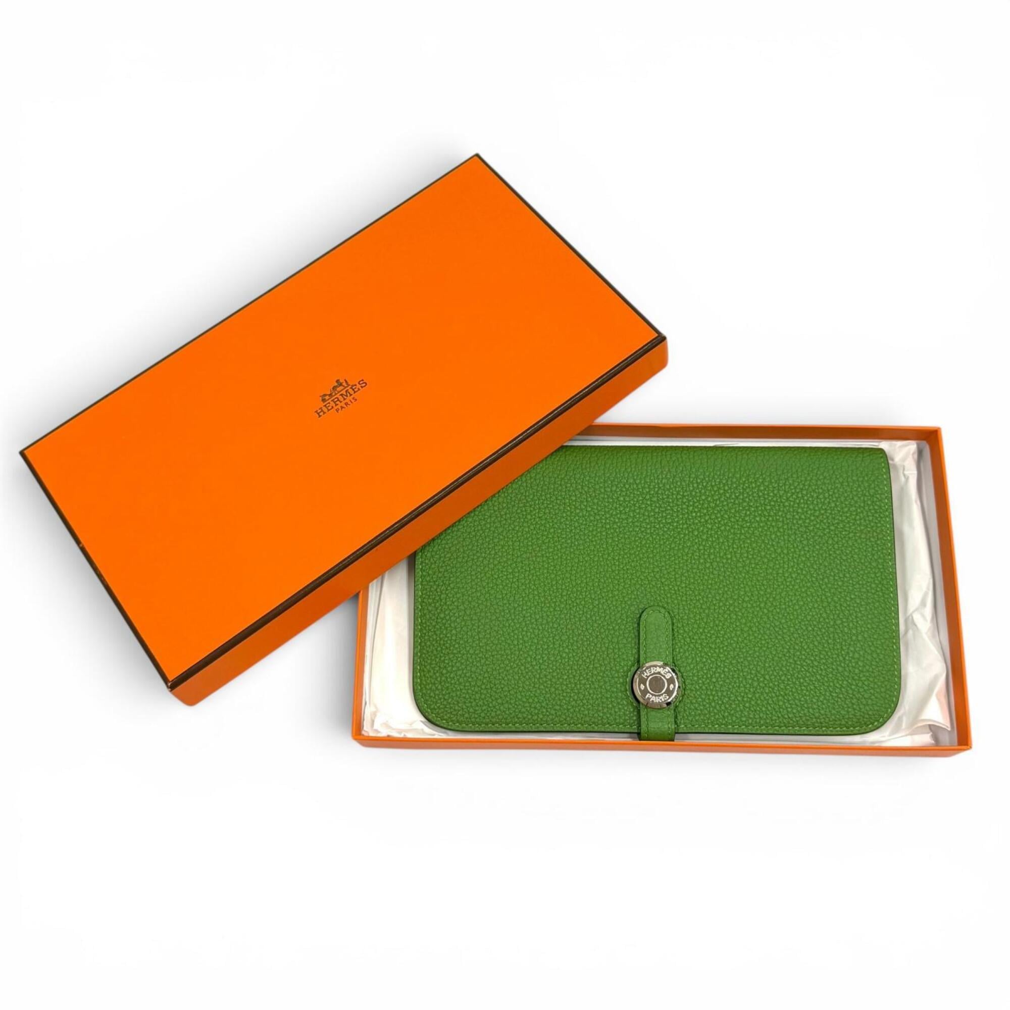 Hermes Bambou Togo Leather Long Wallet (Bi-Fold) (Pre-Owned)