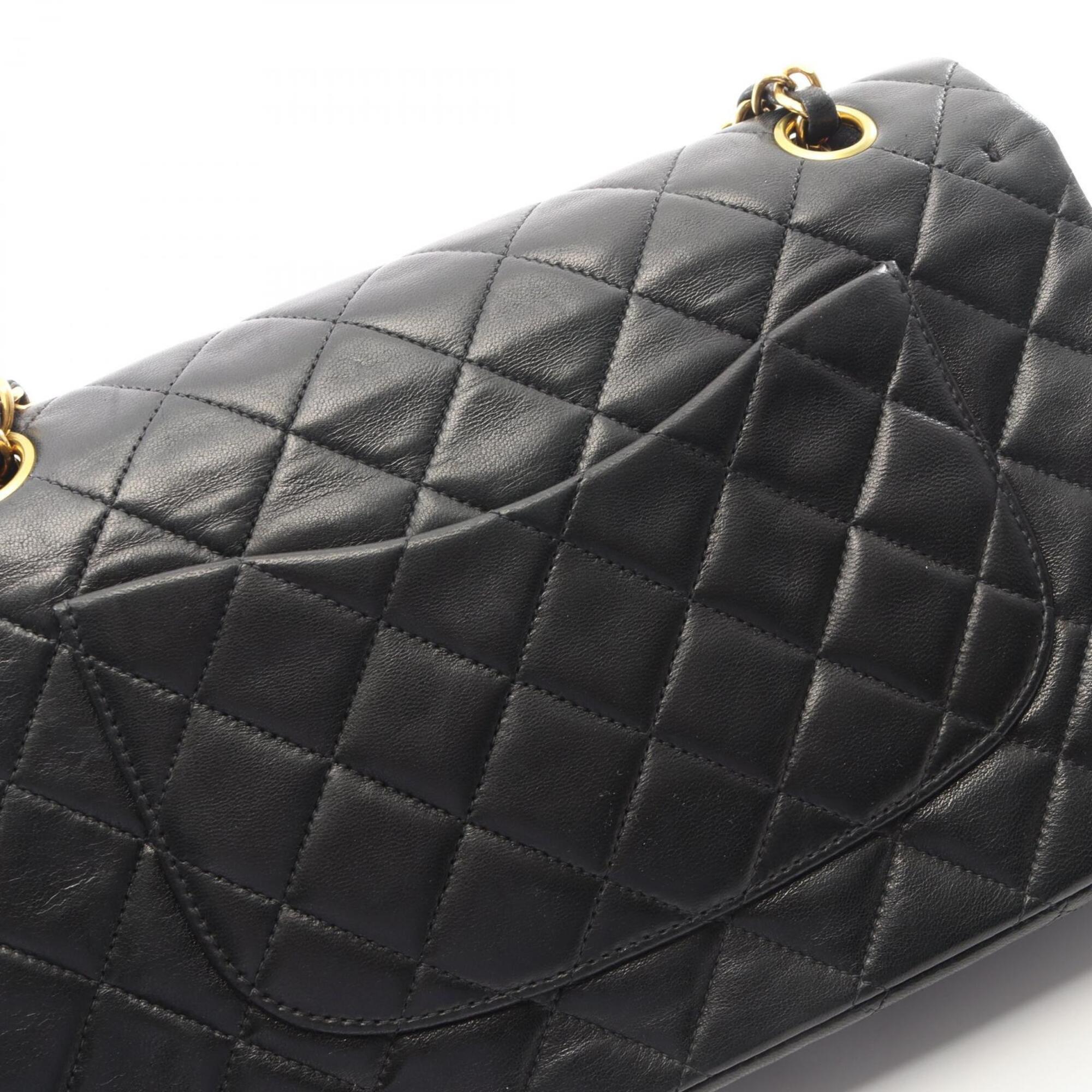 Chanel Black Leather Handbag Shoulder Bag (Pre-Owned)