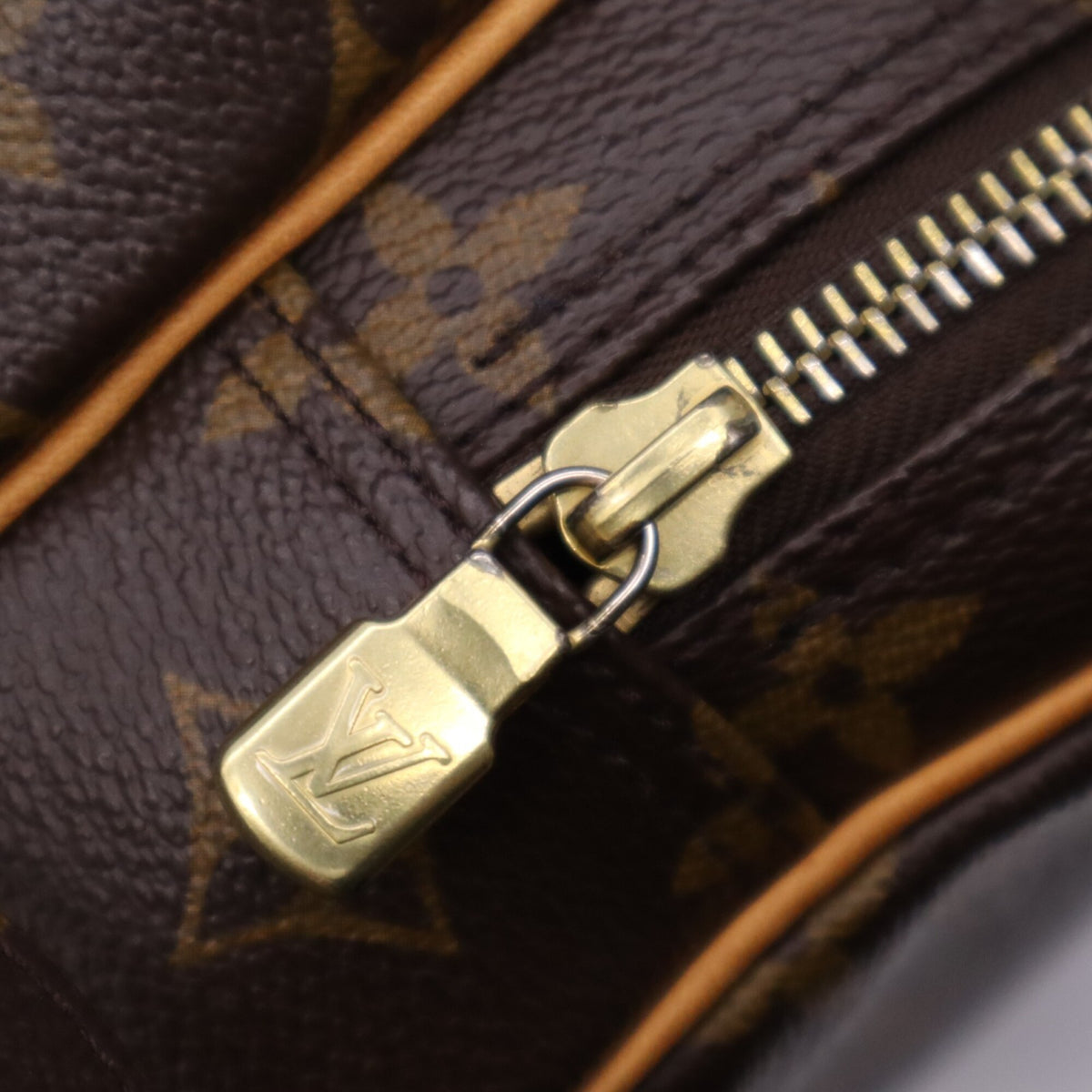 Louis Vuitton Monogram Beige Brown Coated Canvas Leather Shoulder Bag (Pre-Owned)