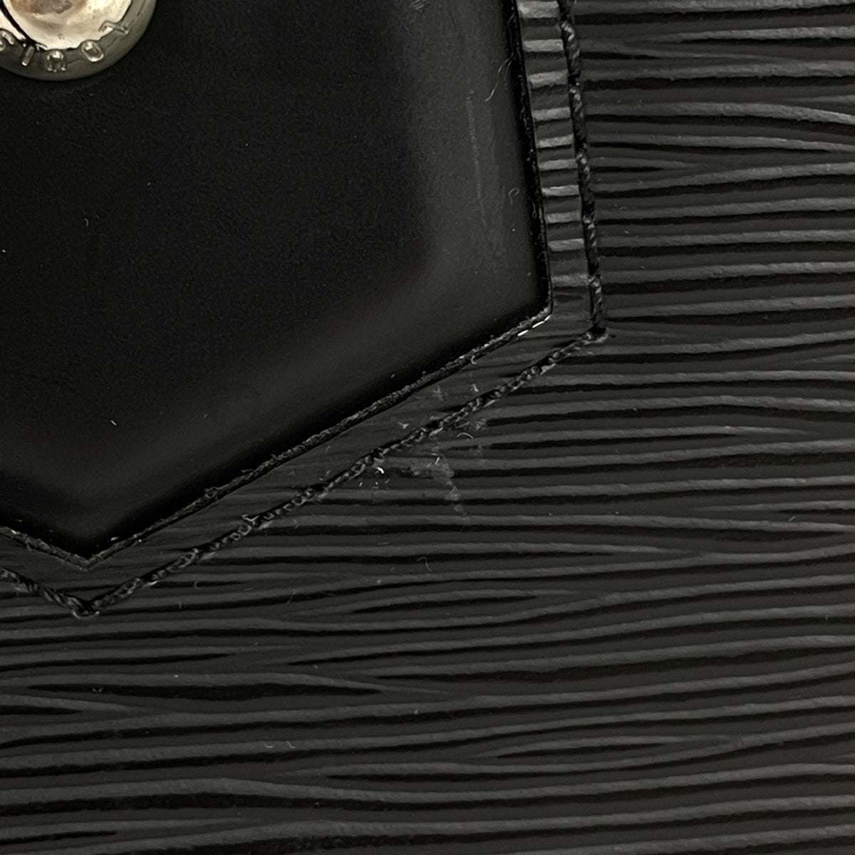 Louis Vuitton Black Noir Epi Leather Handbag (Pre-Owned)