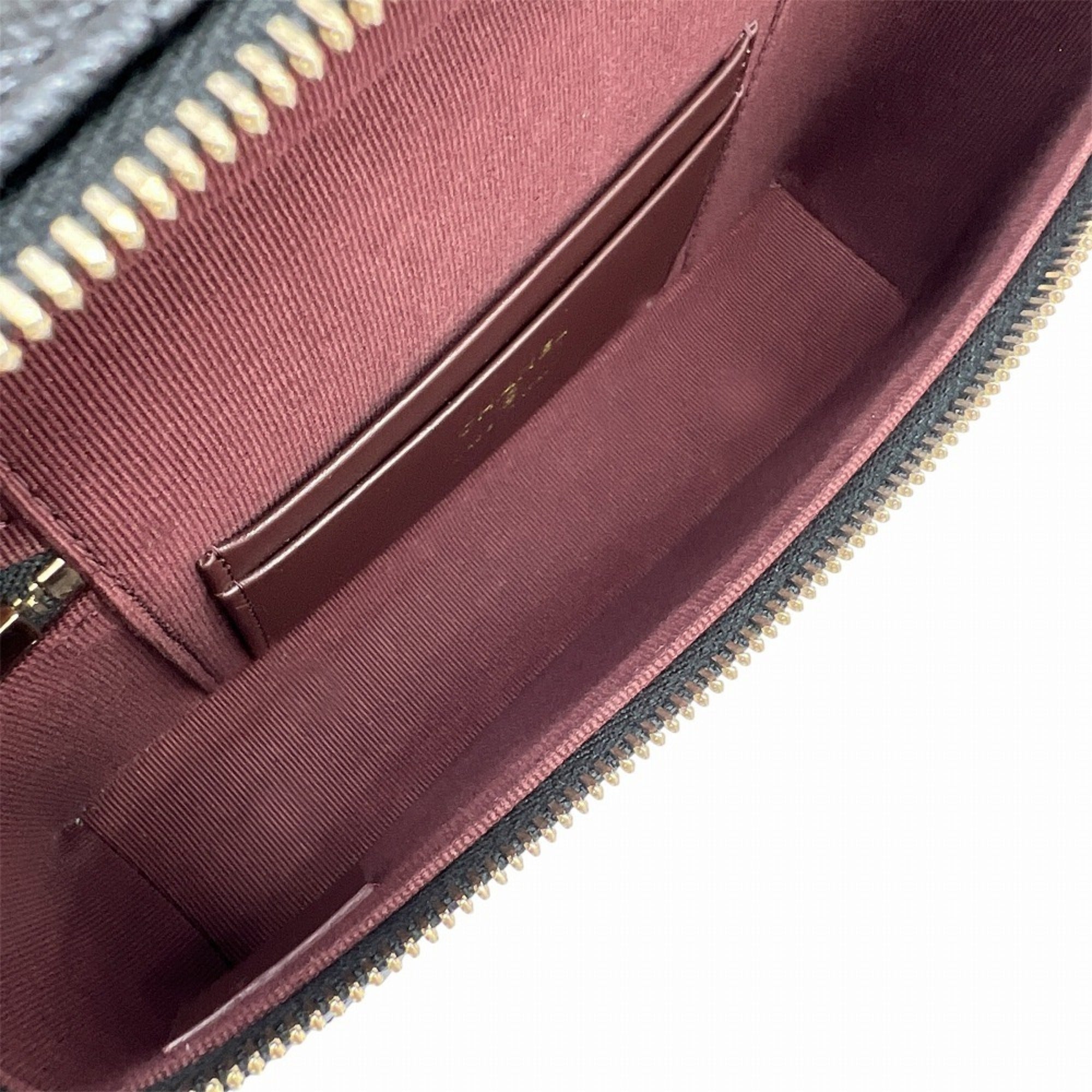 Chanel Black Grained Calfskin Shoulder Bag (Pre-Owned)