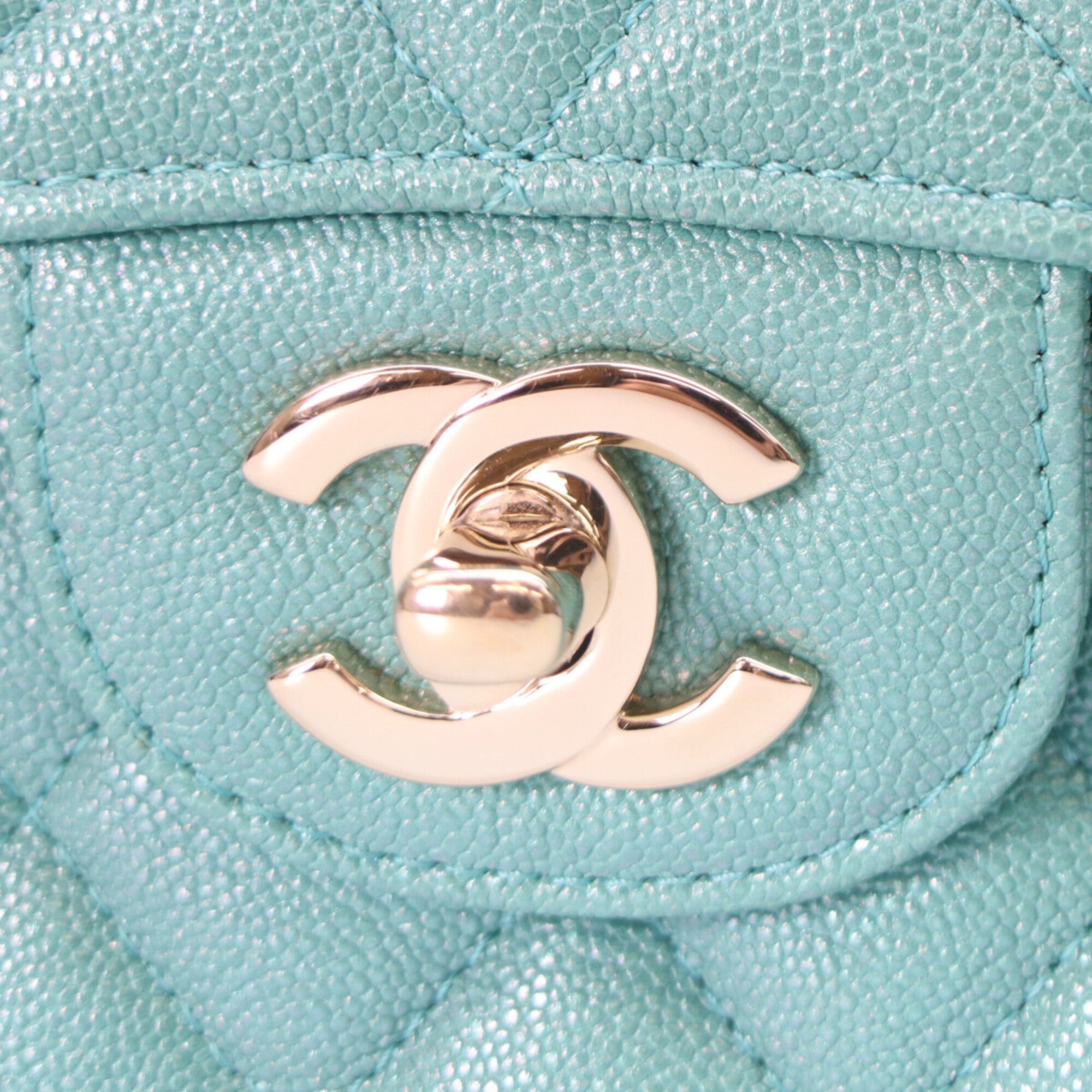 Chanel Green Grained Calfskin Shoulder Bag (Pre-Owned)