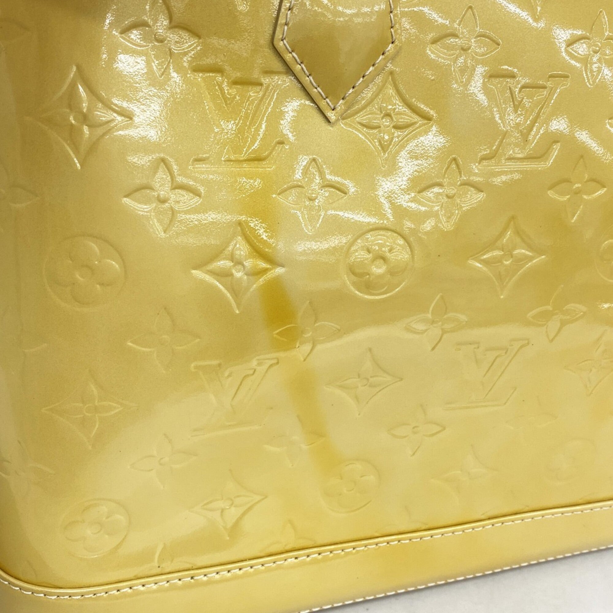 Louis Vuitton Blanc Corail Handbag (Pre-Owned)