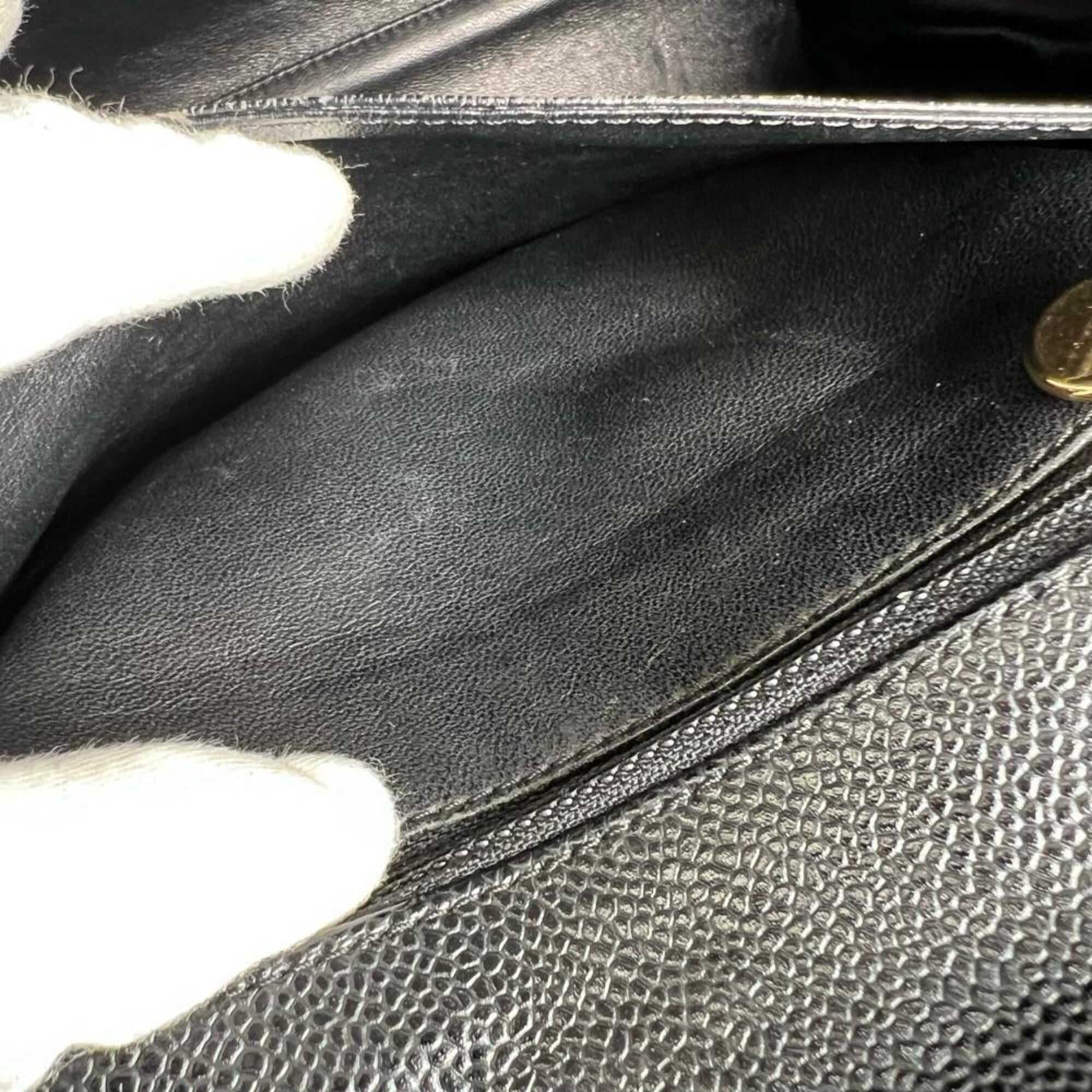 Chanel Matelasse Grained Calfskin Handbag (Pre-Owned)