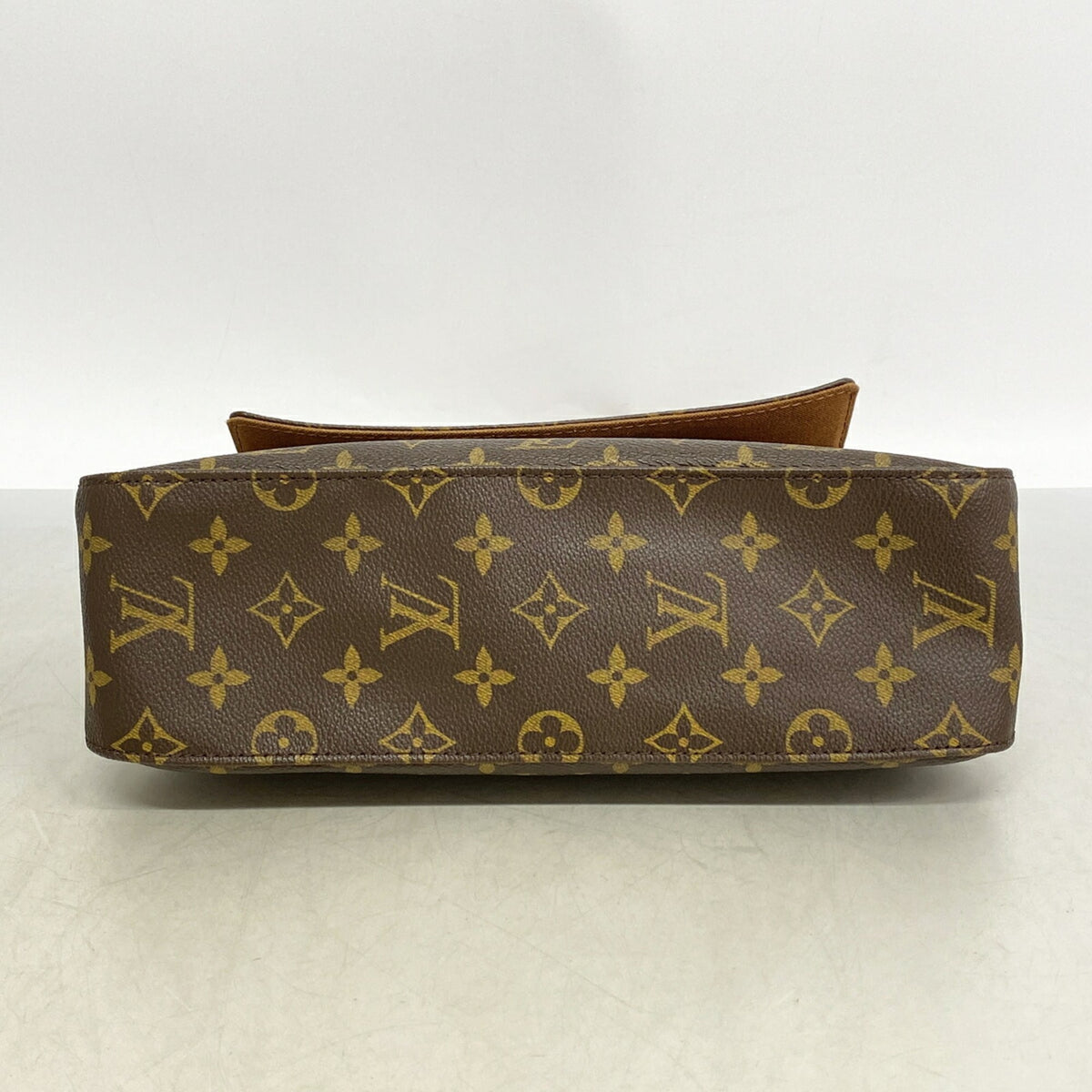 Louis Vuitton Brown Shoulder Bag (Pre-Owned)