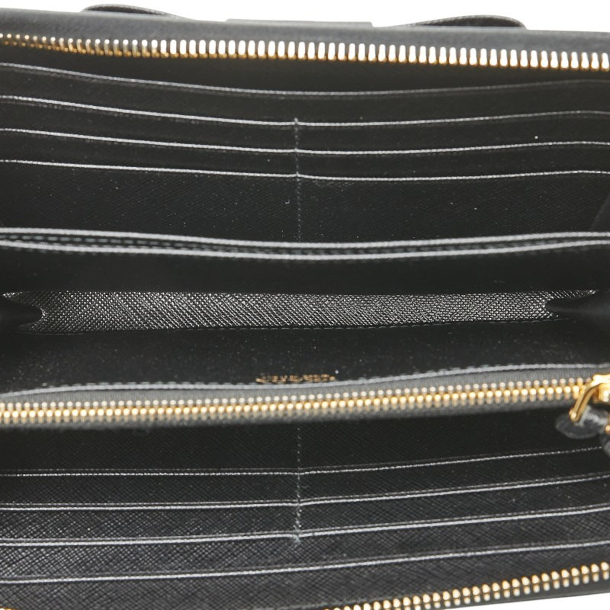 Prada Black Leather Long Wallet (Bi-Fold) (Pre-Owned)